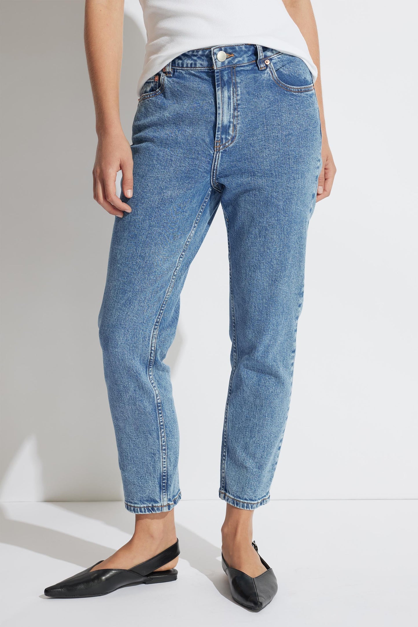 Alexa Girlfriend Jean