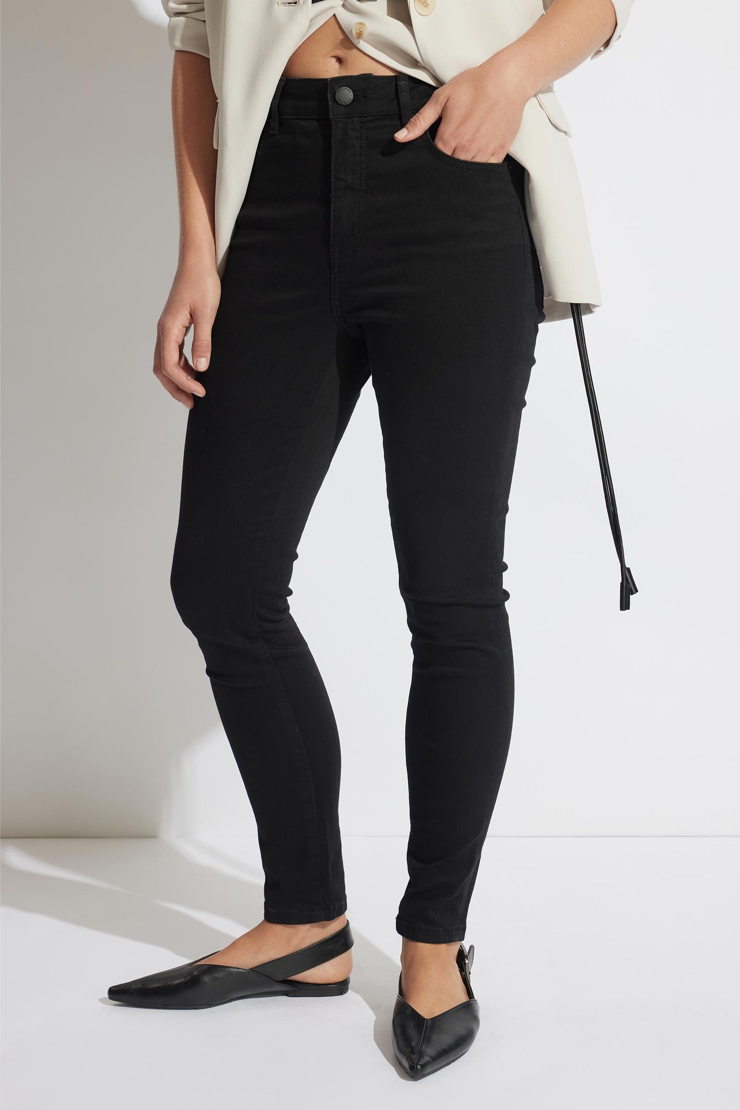 Evie High Rise Skinny Jean