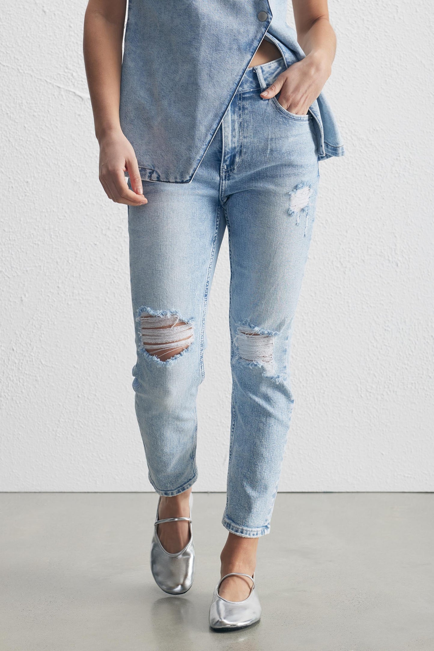 Alexa Ripped Girlfriend Jean