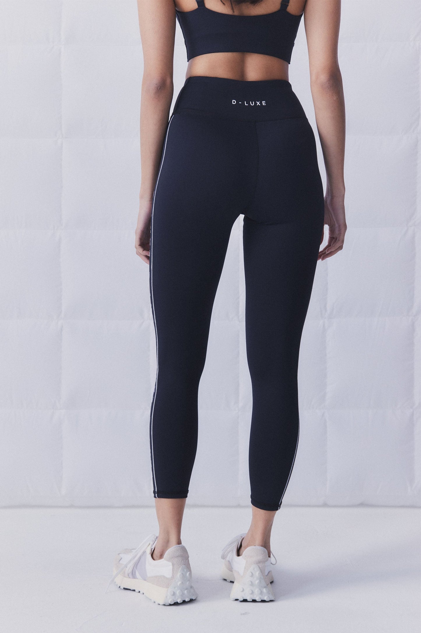 D-Luxe Wrap Waist Logo Legging