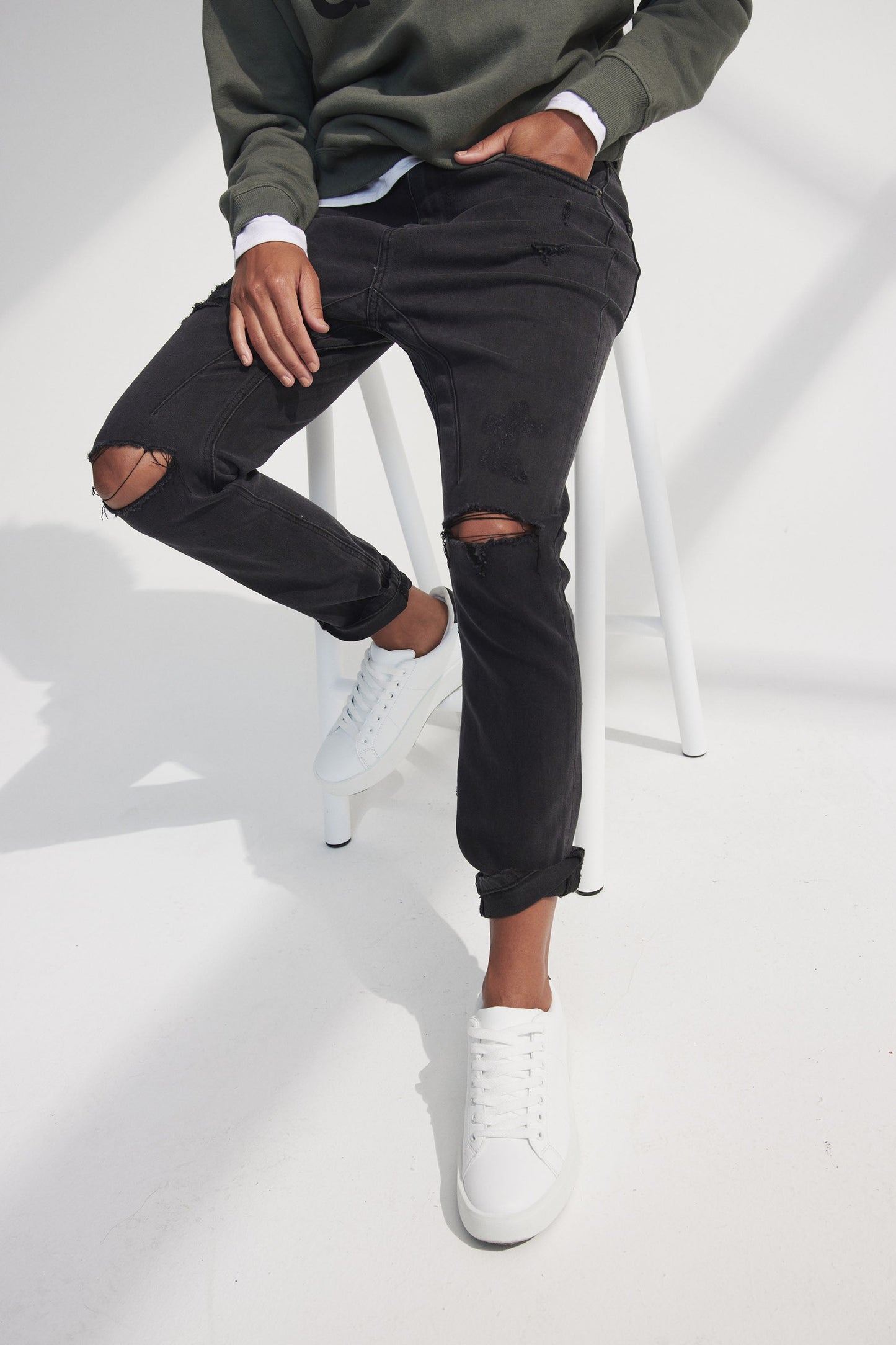 D-Luxe Ripped Boyfriend Jean