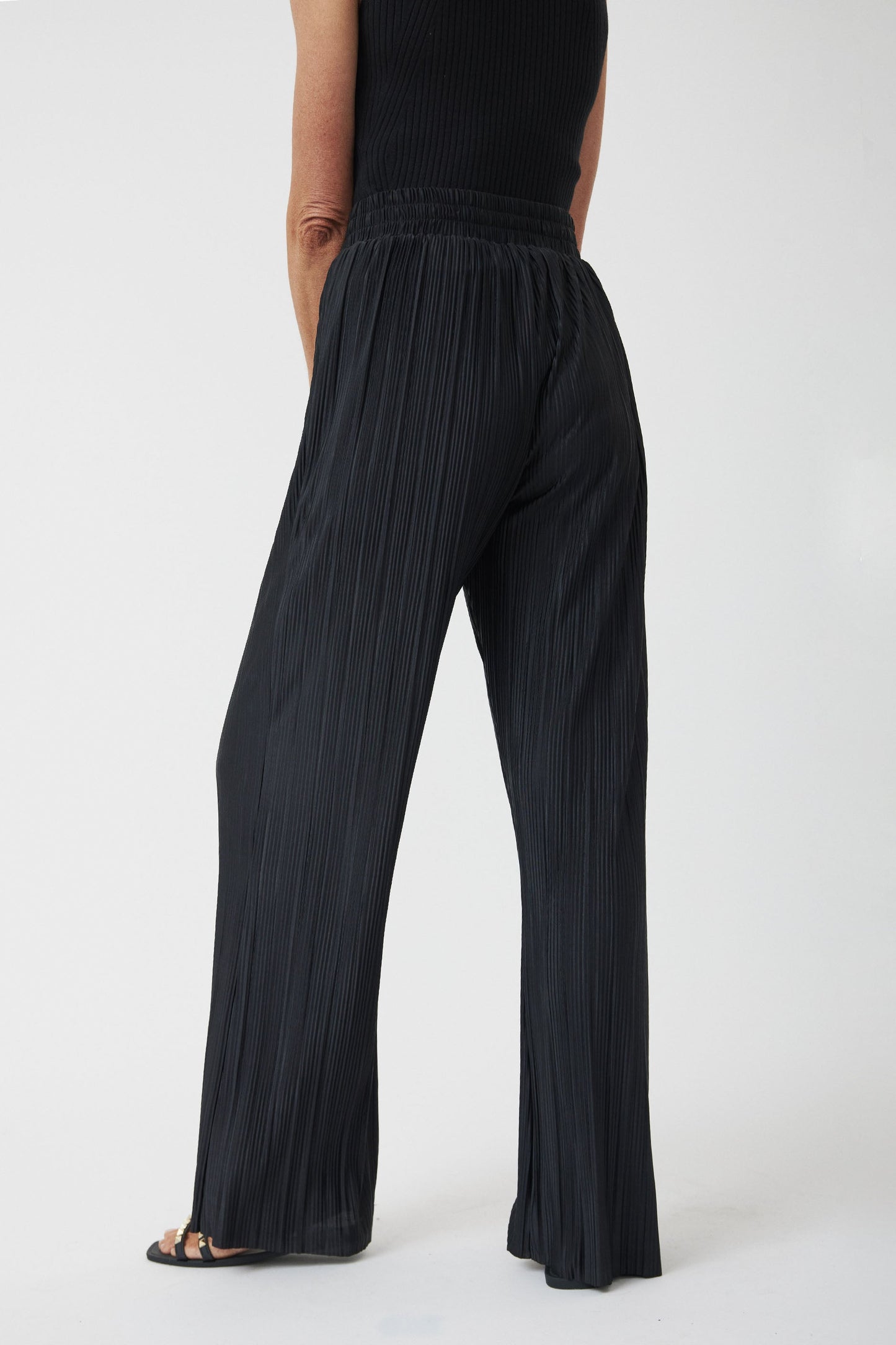 Stacey Plisse Pant
