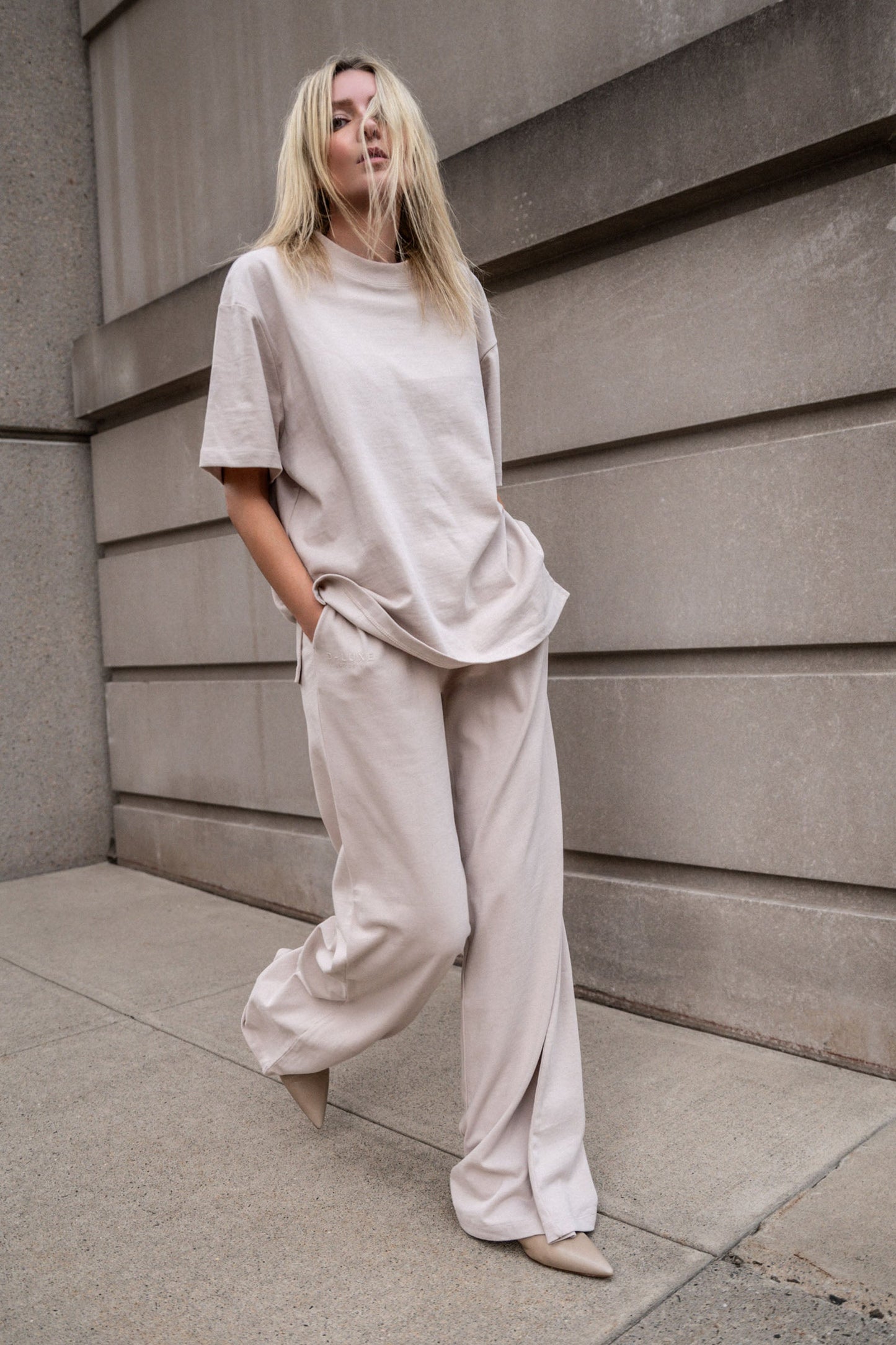D-Luxe Wide Leg Jogger