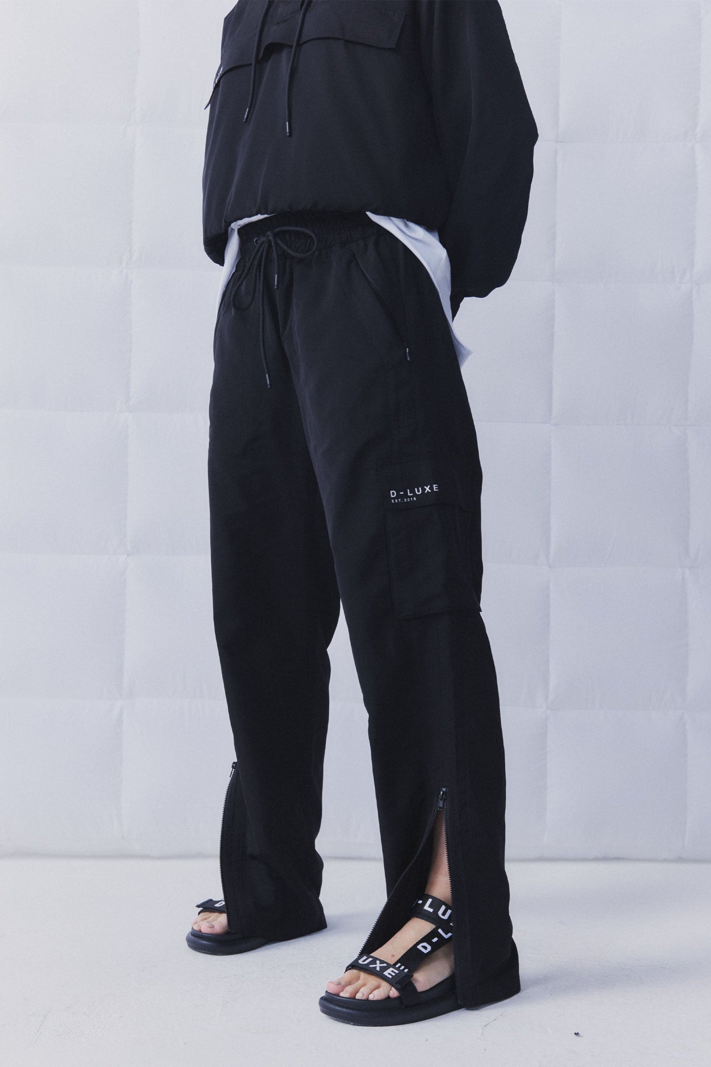 D-Luxe Side Zip Jogger