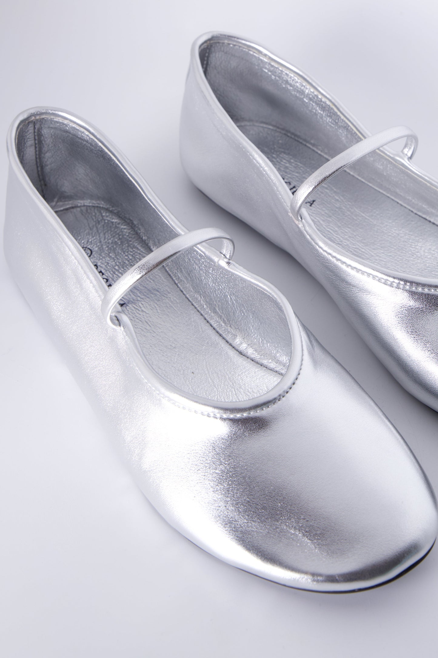 Round Toe Ballet Flat
