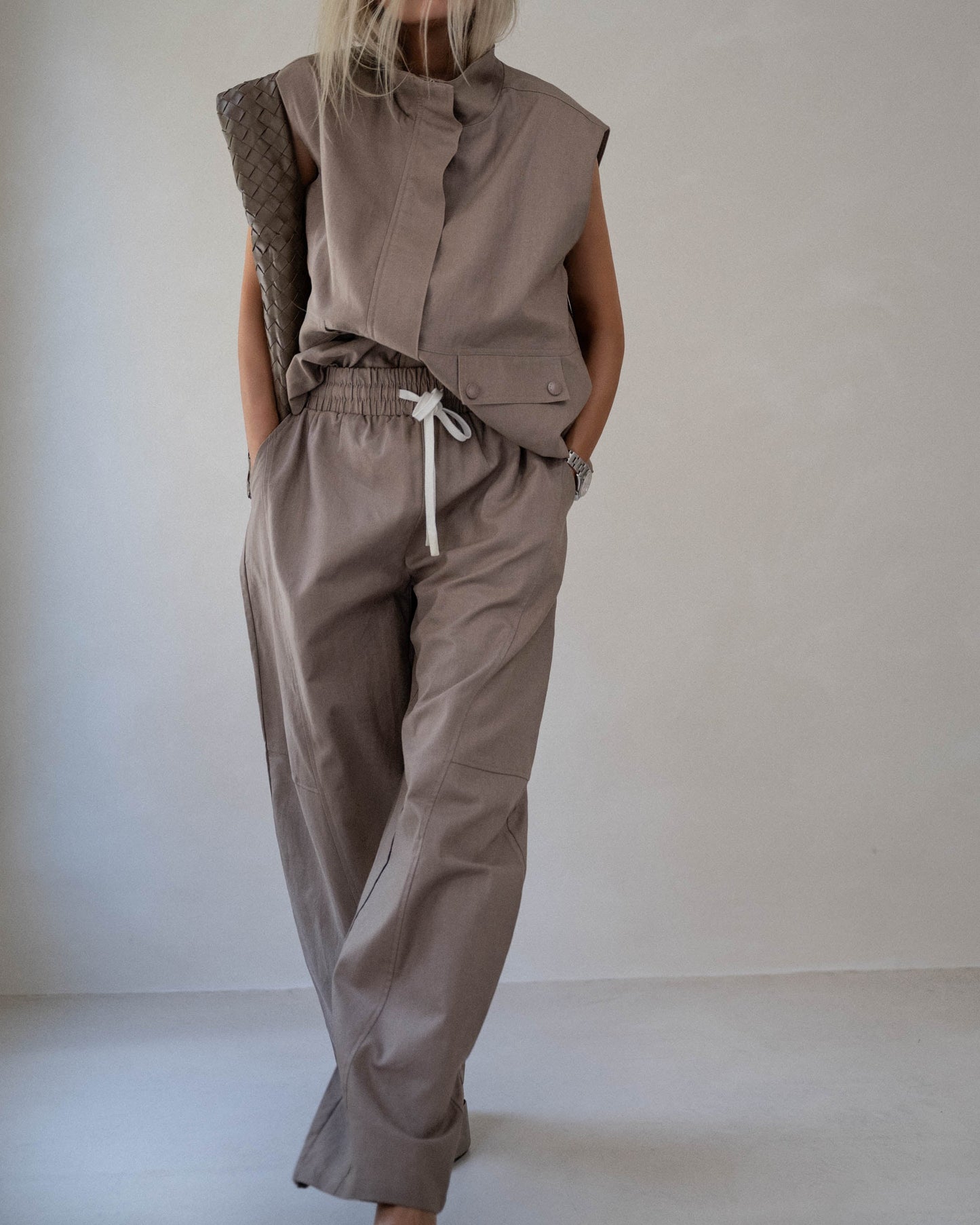 D-Luxe Linen Blend Barrel Pant