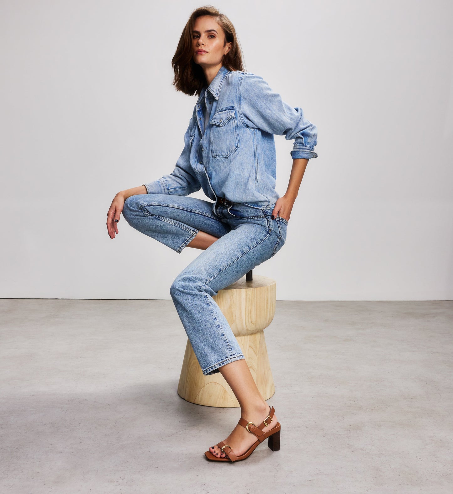 Vidua Tan Leather Low Heels