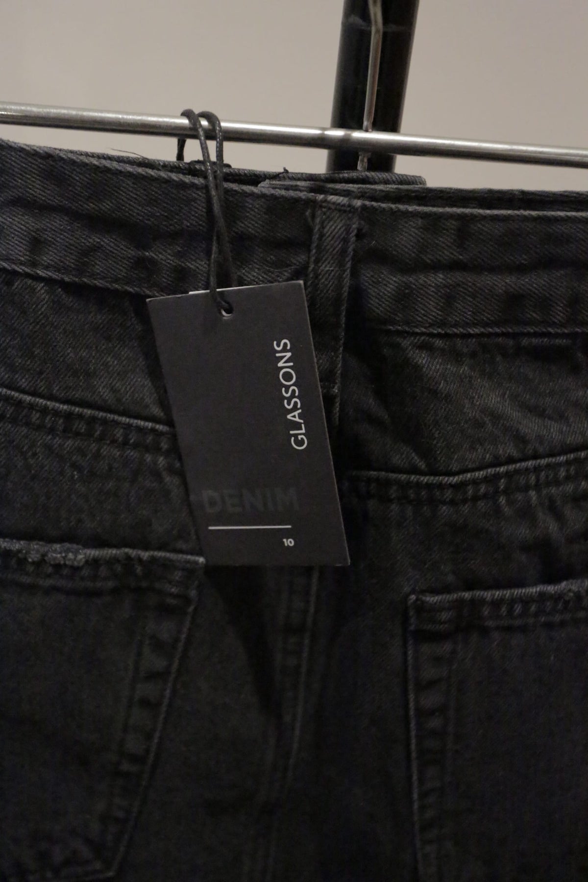 66697