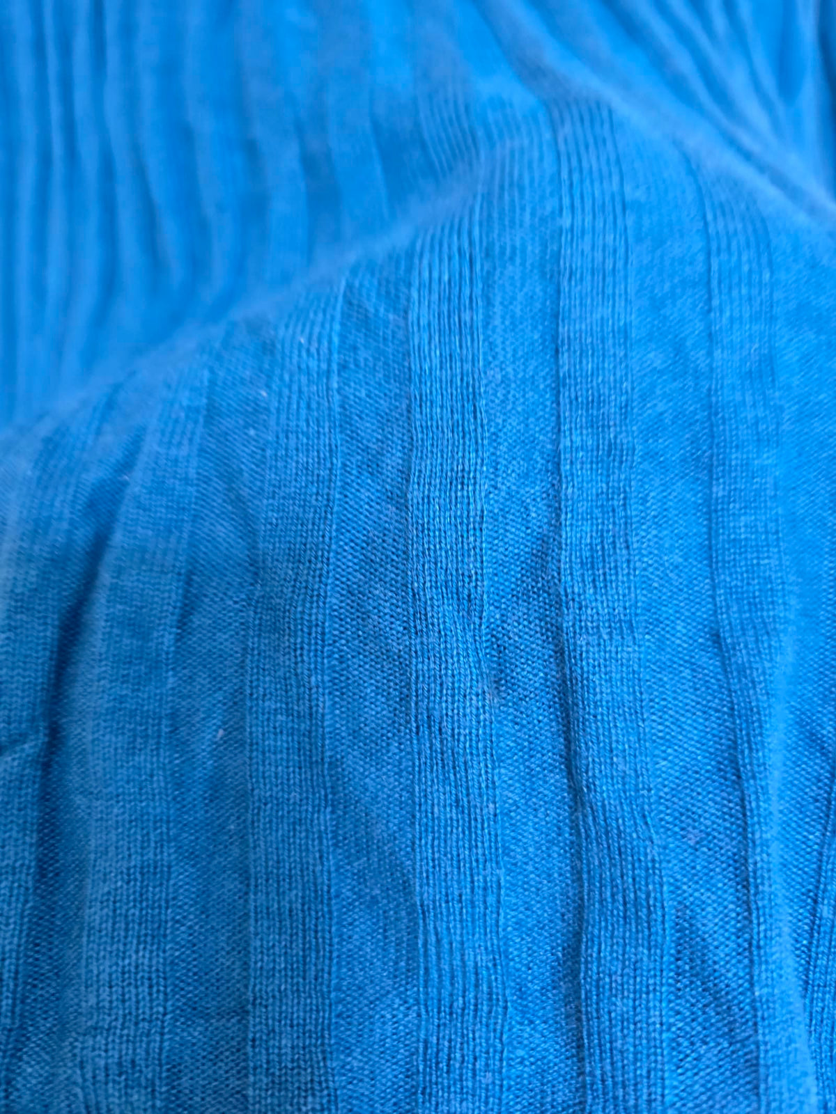 216757