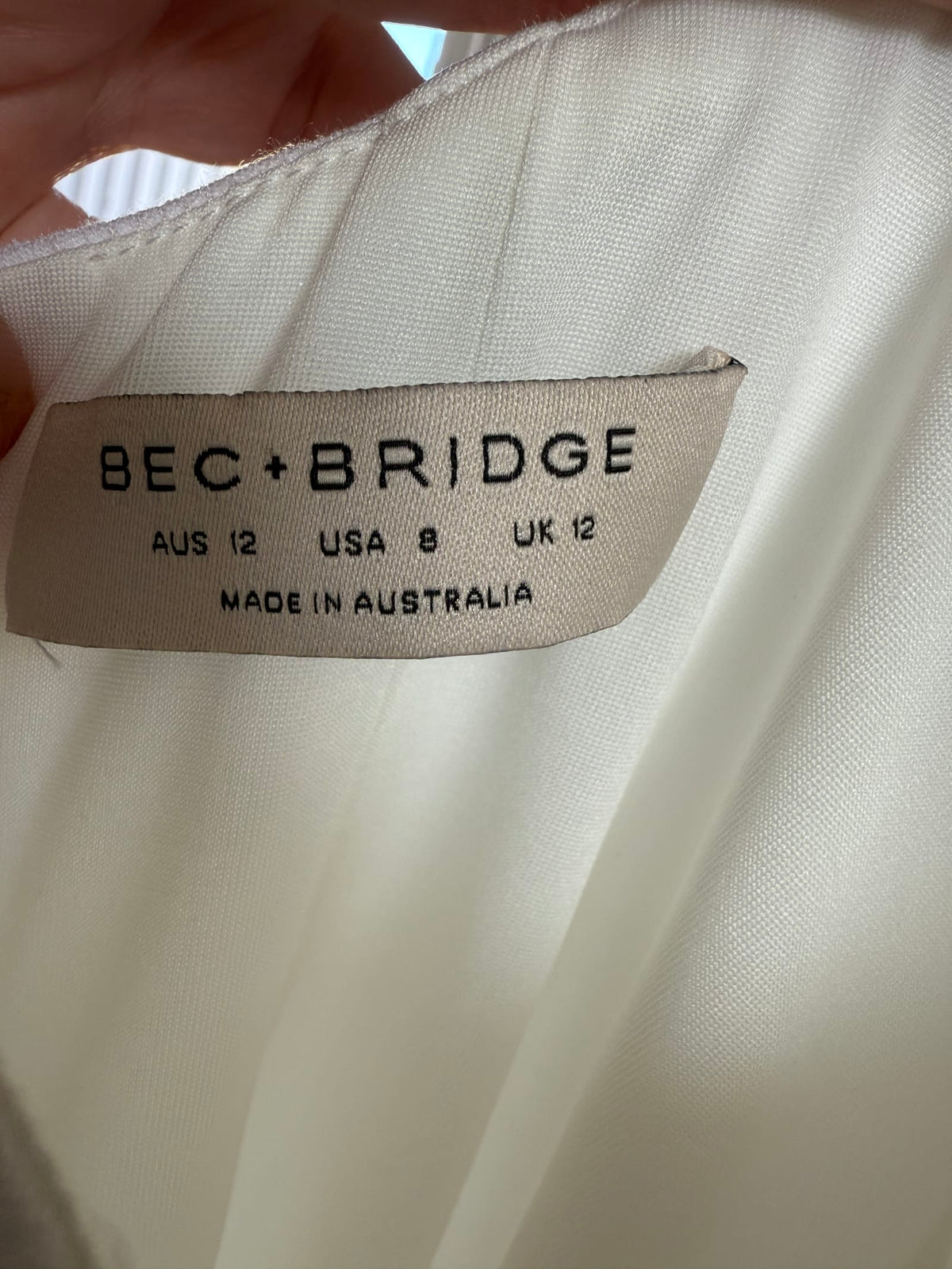 57743