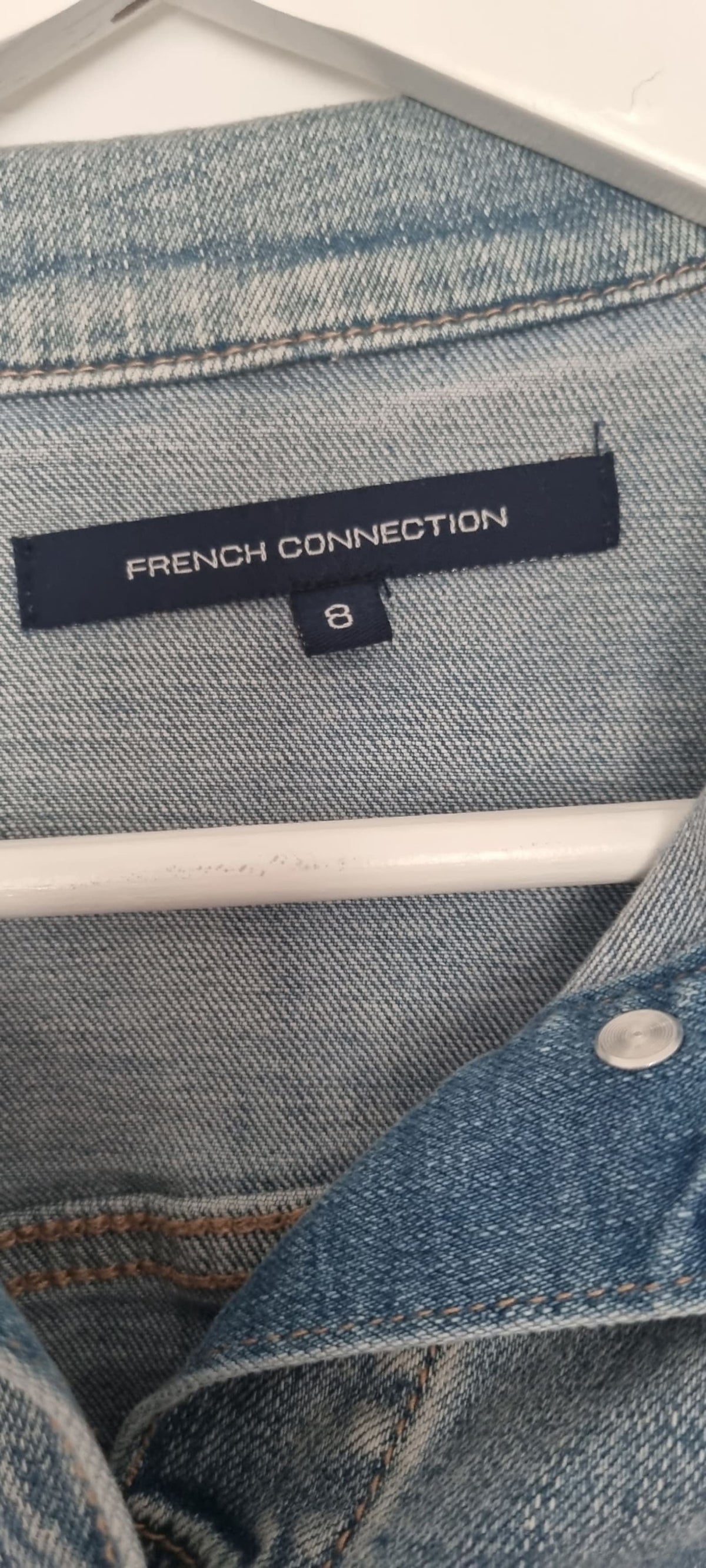 134854