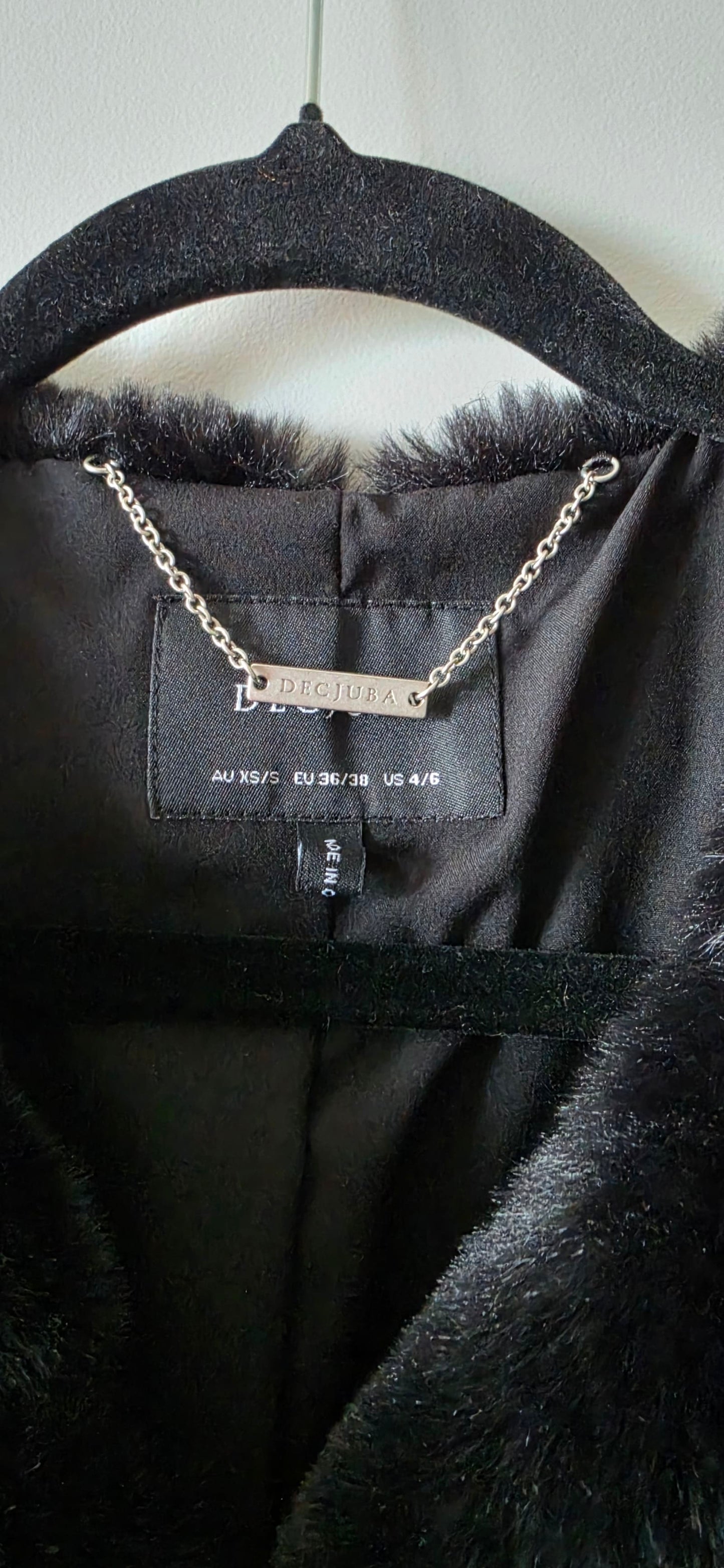 152103