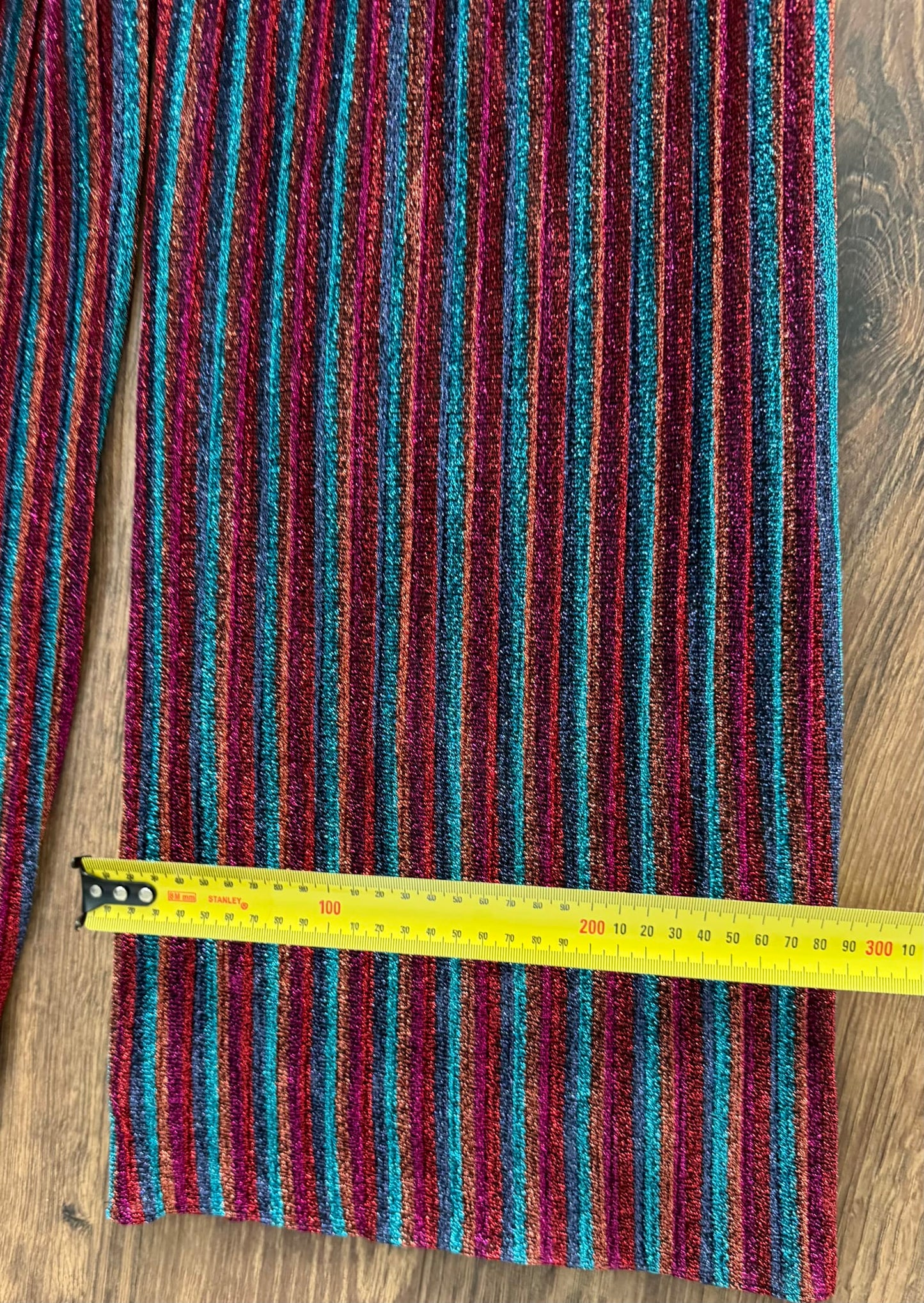 152867