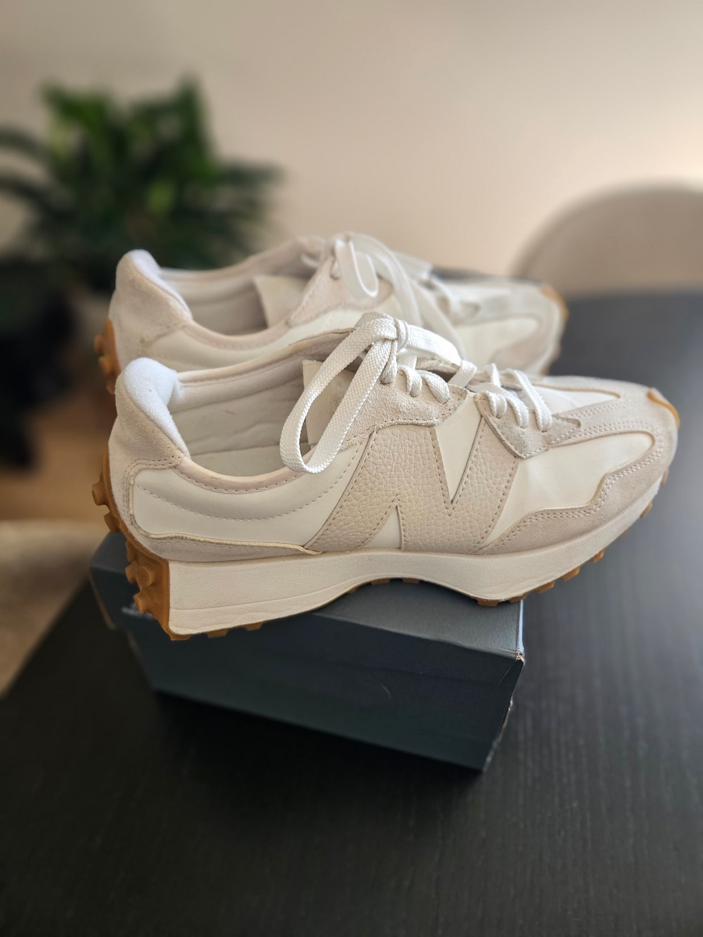141145