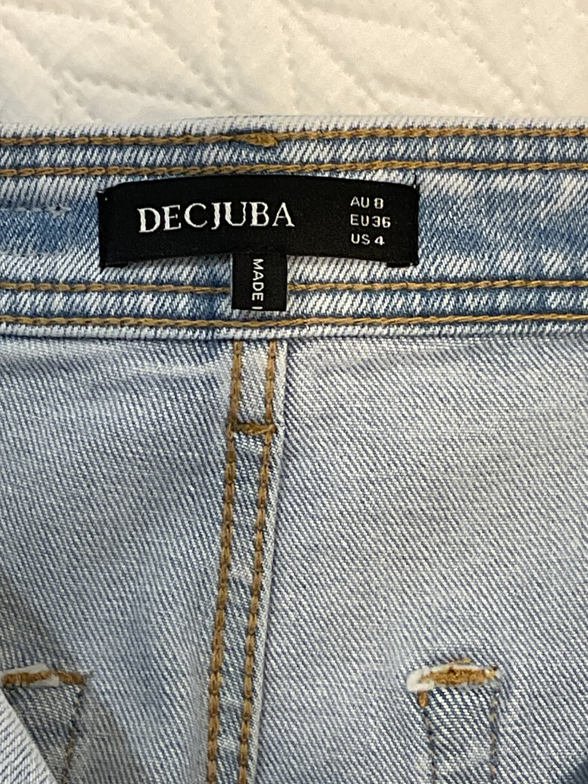 89041