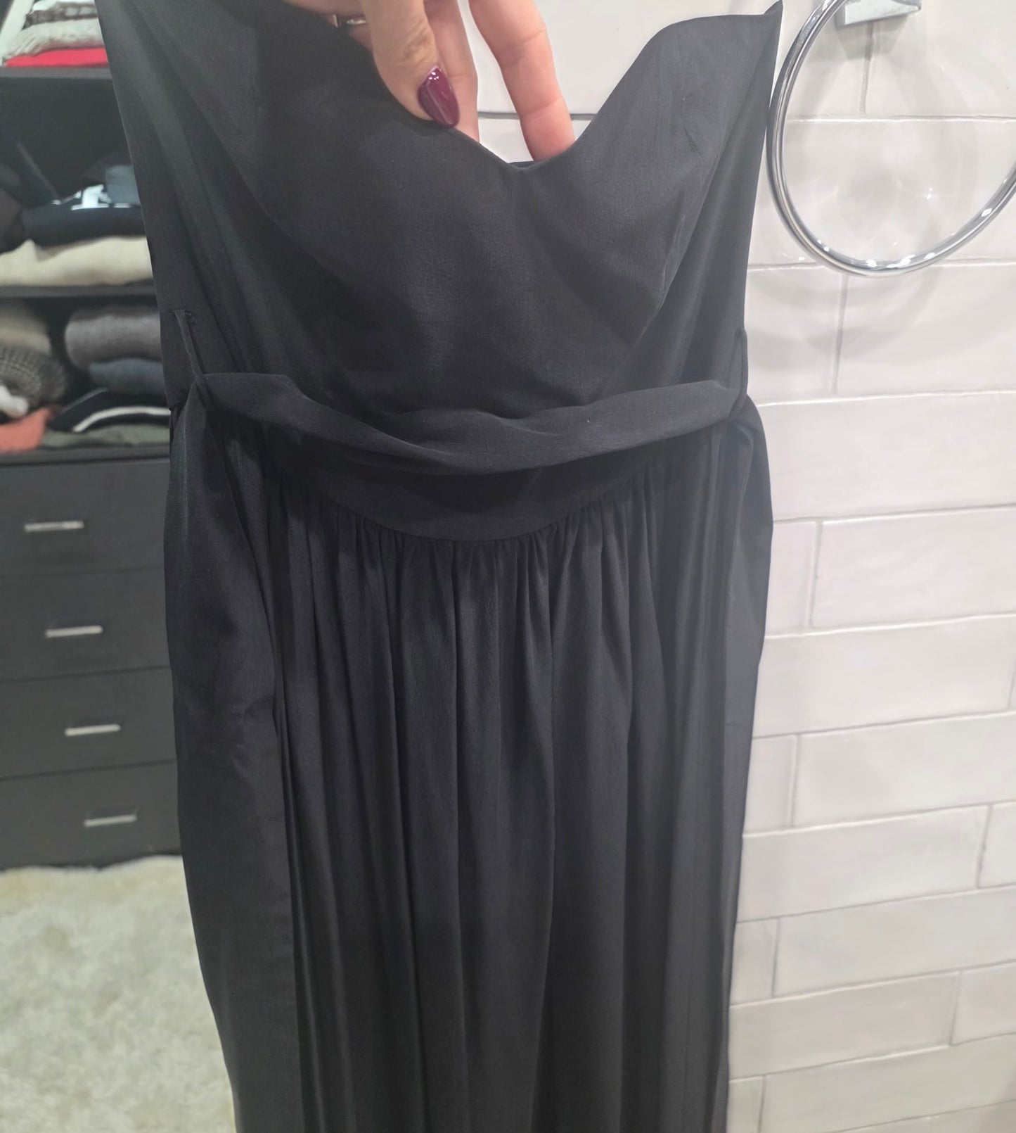 104985