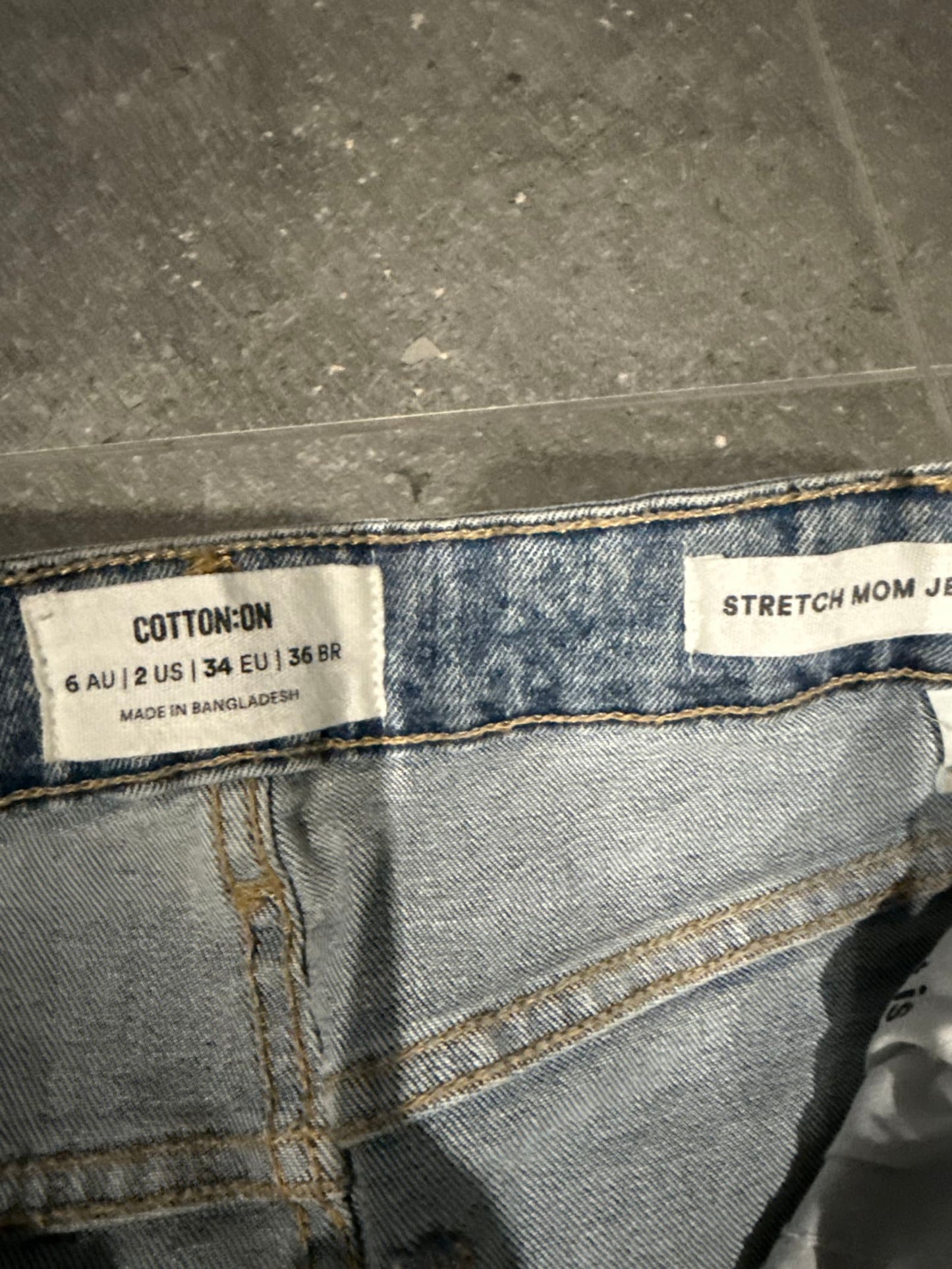 102942