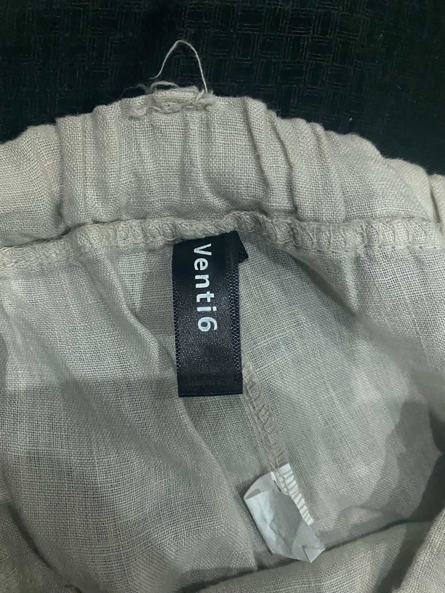 87076