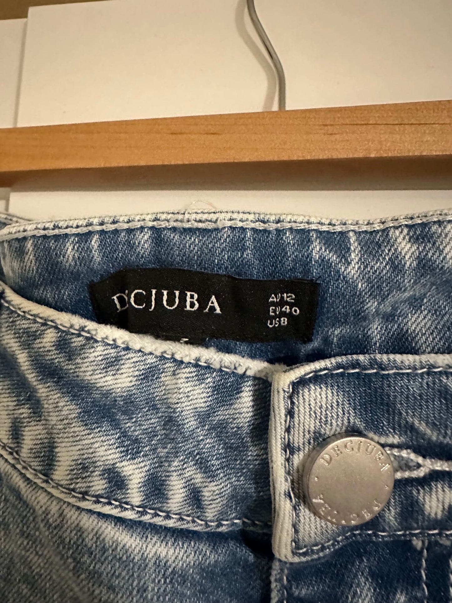 112846