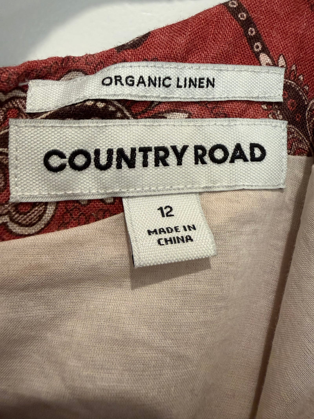 225710