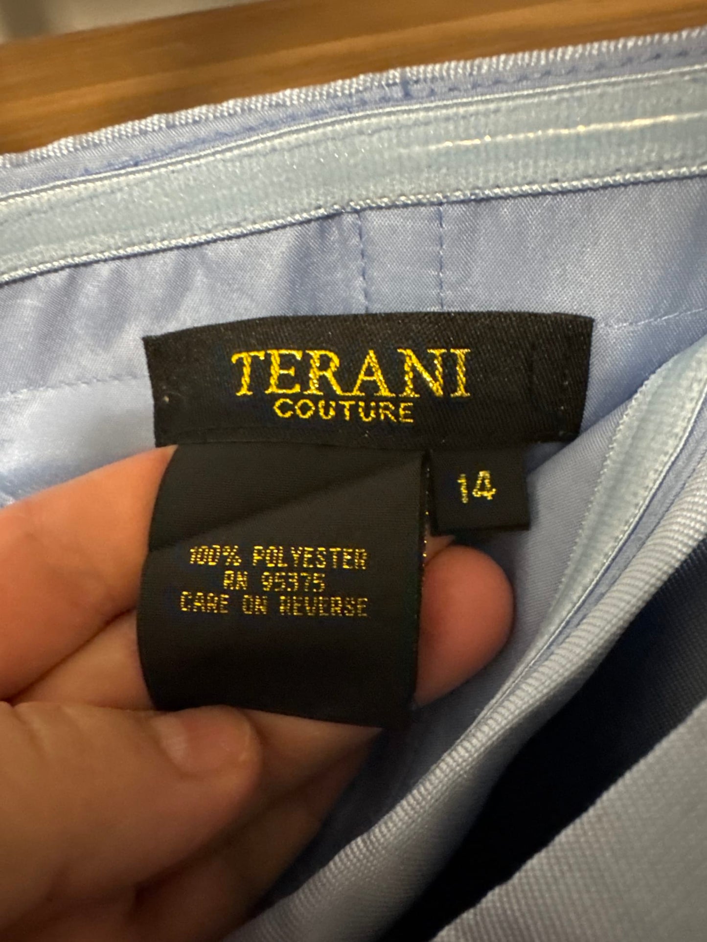 168863