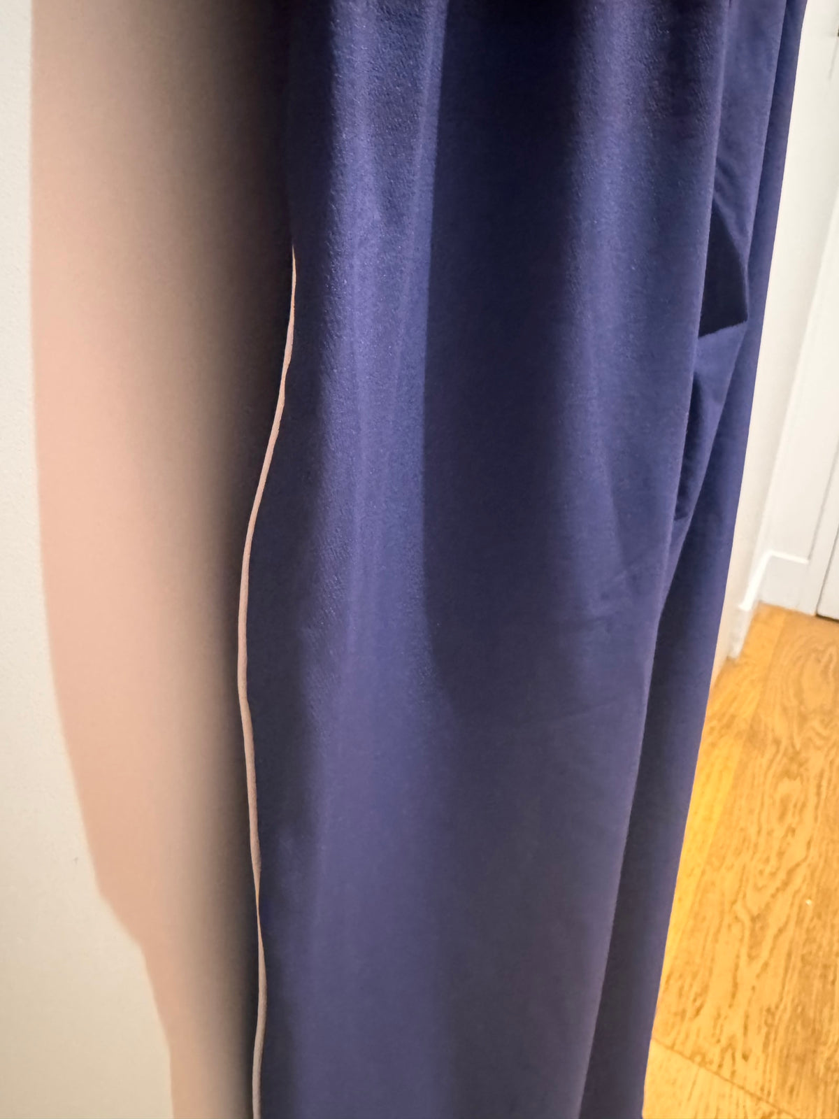 129697