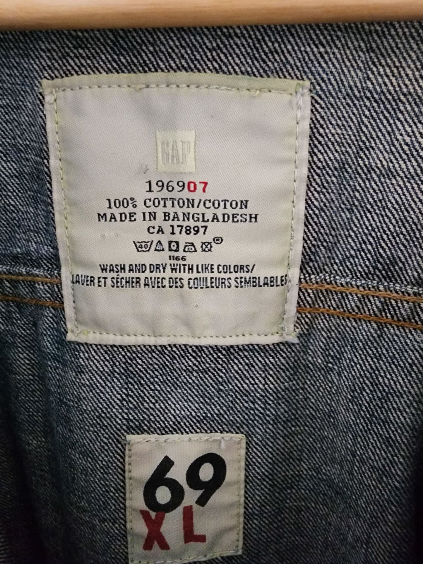 133490