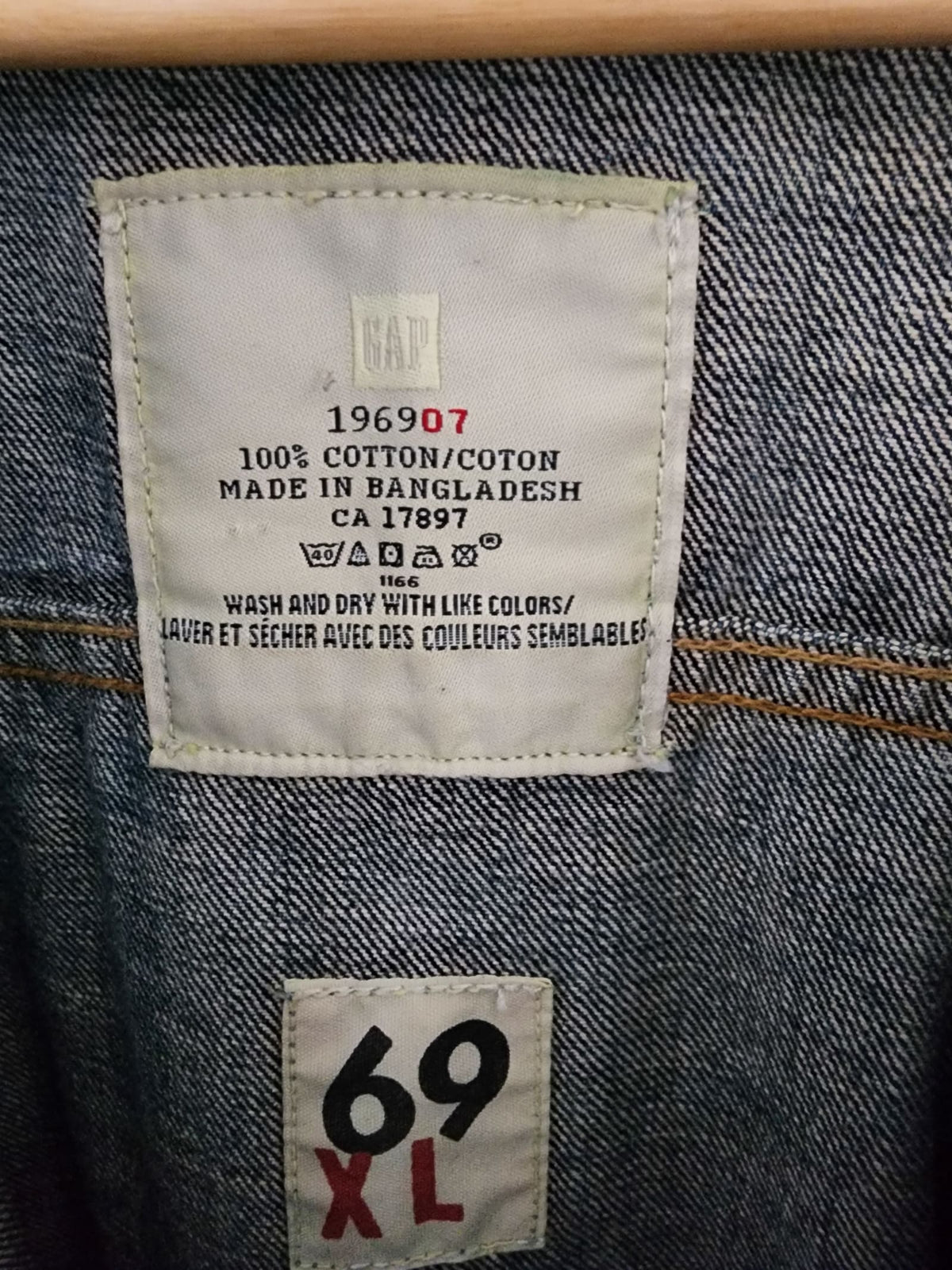 133490