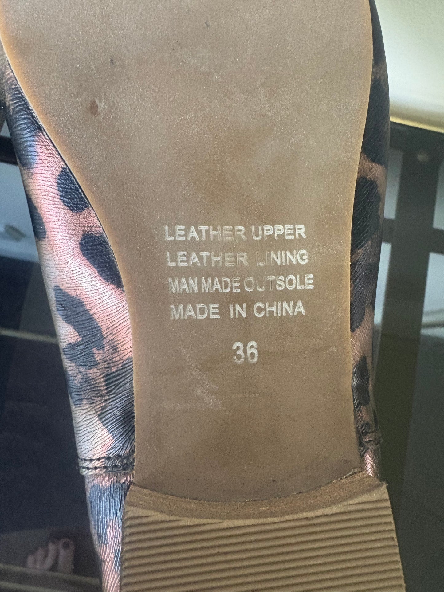 34962