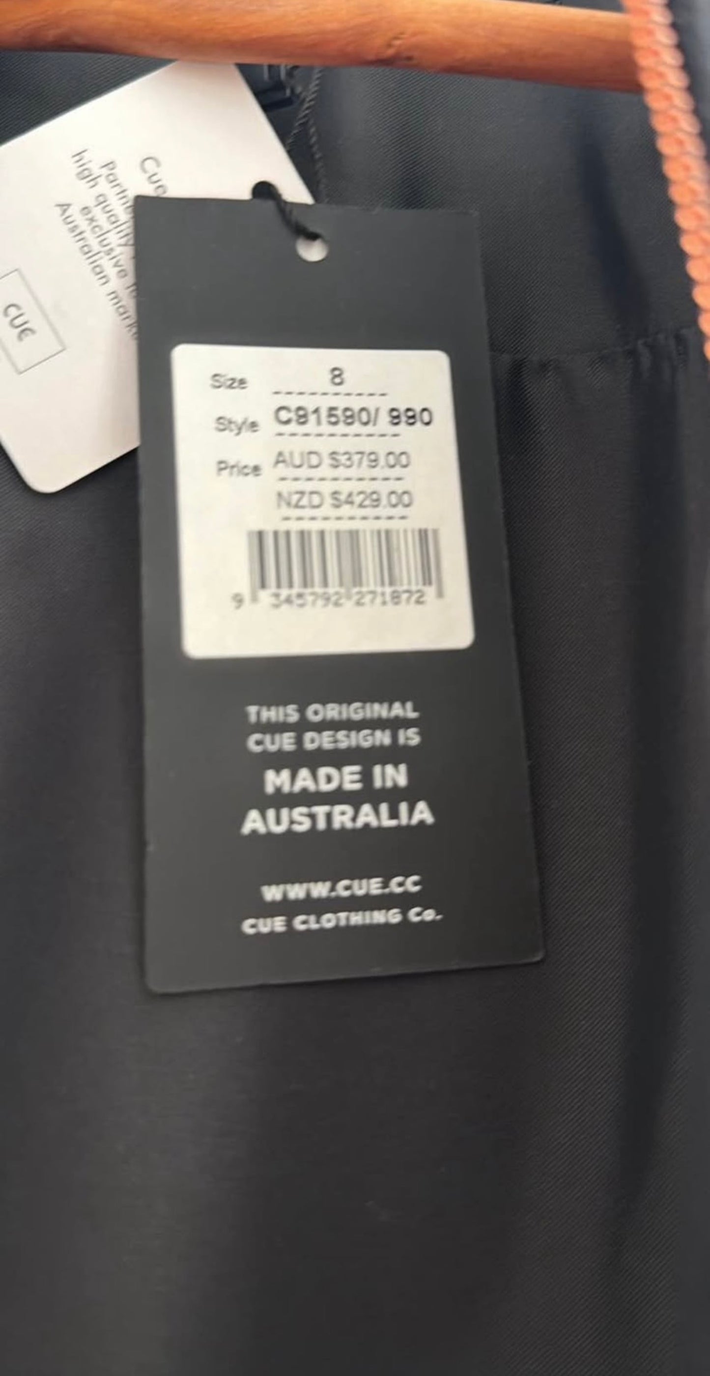 146886