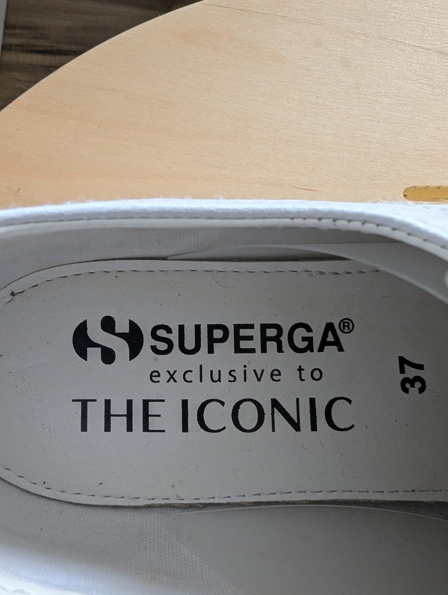113734