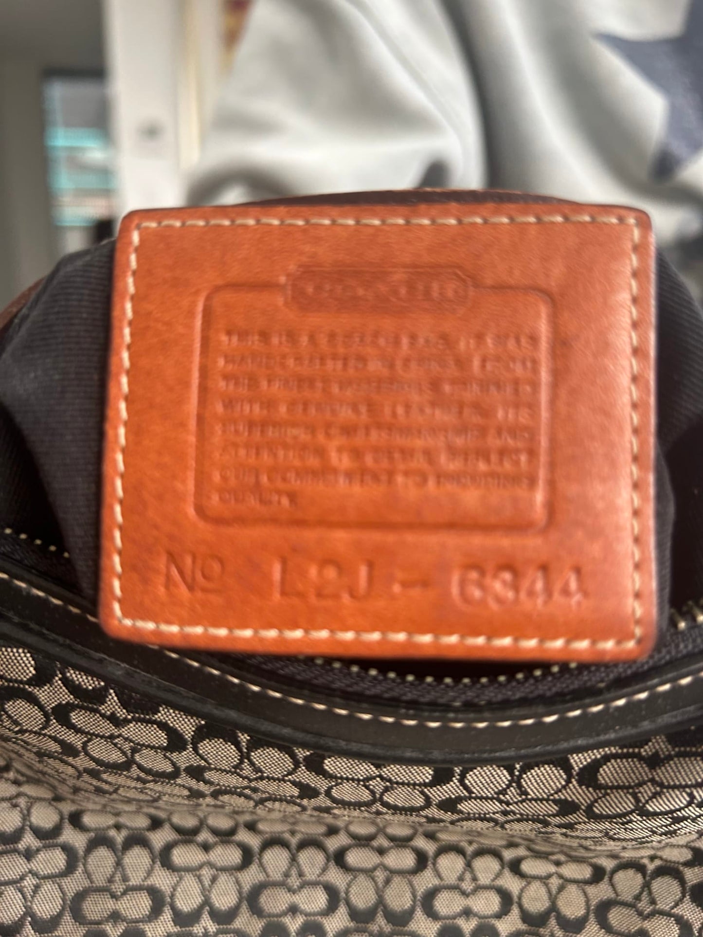 126562