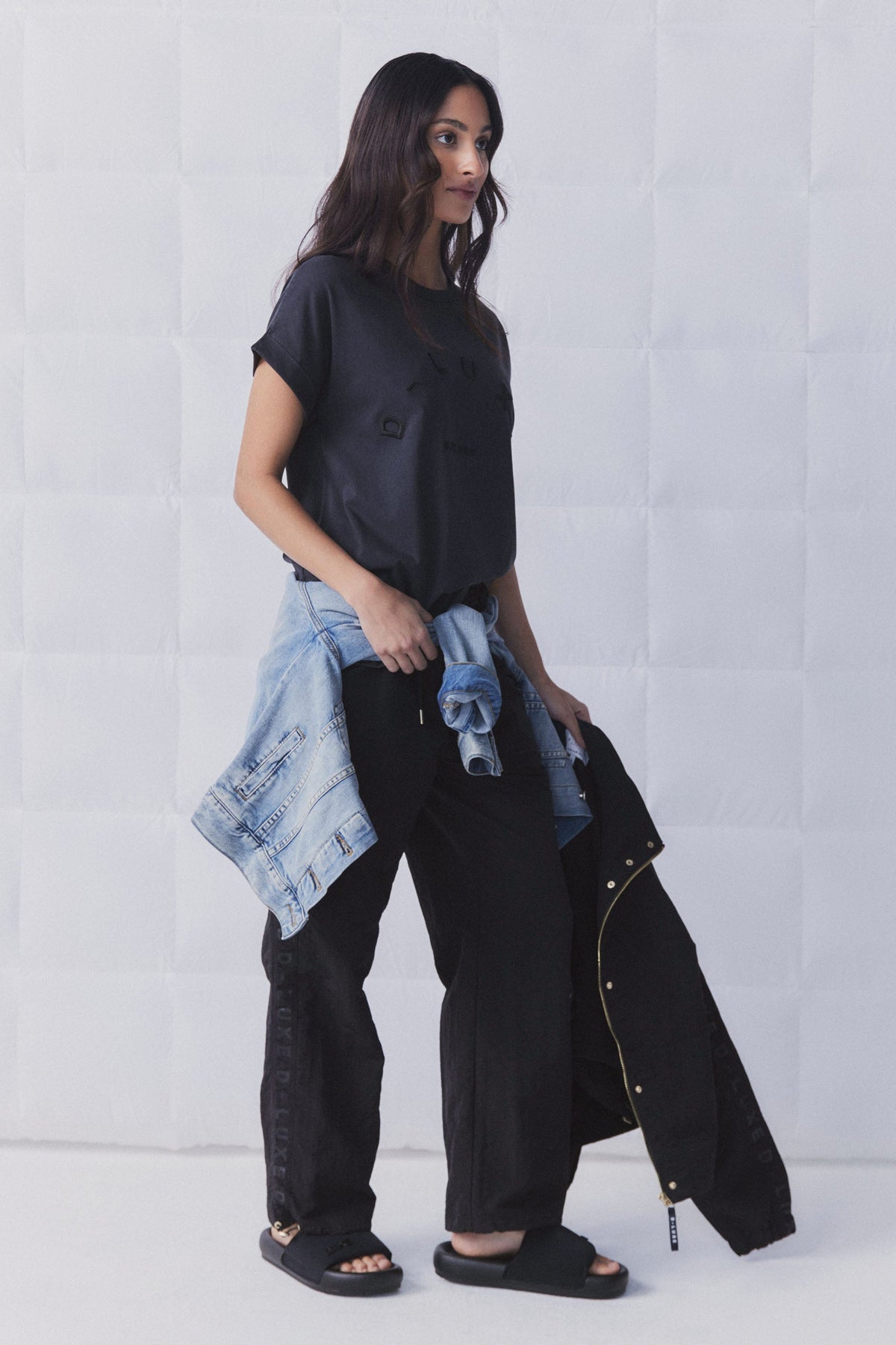 D-Luxe High Low Tee
