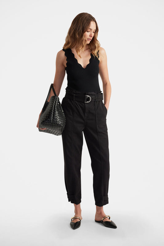 Queenie Pull On Pants