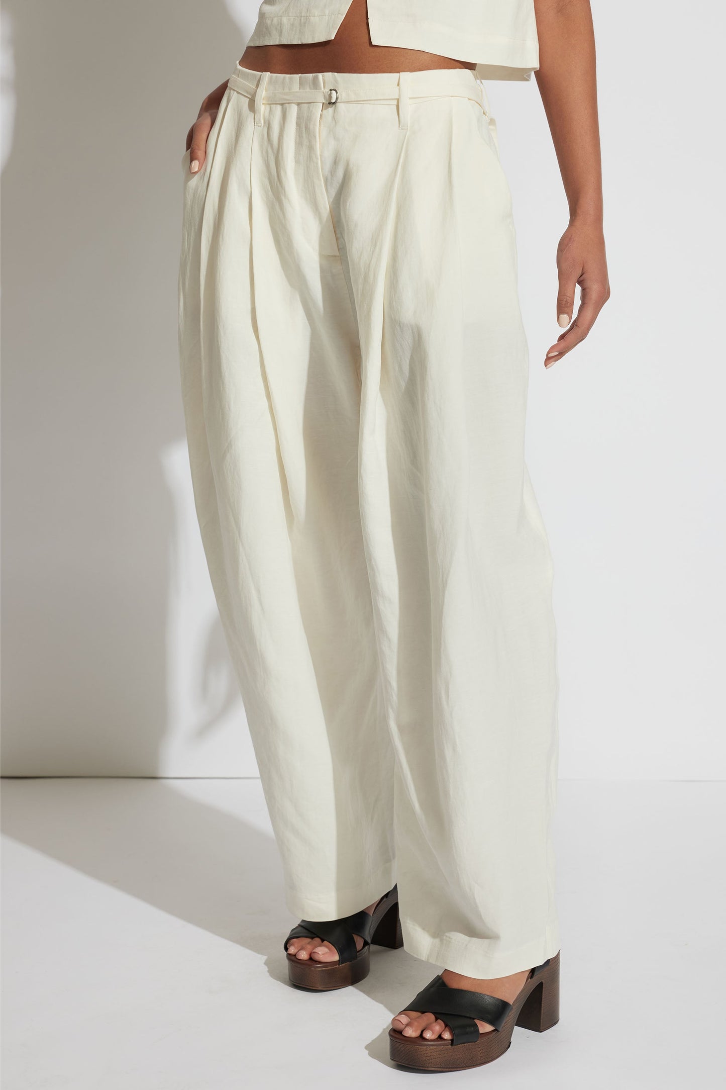 Leah Linen Blend Pant