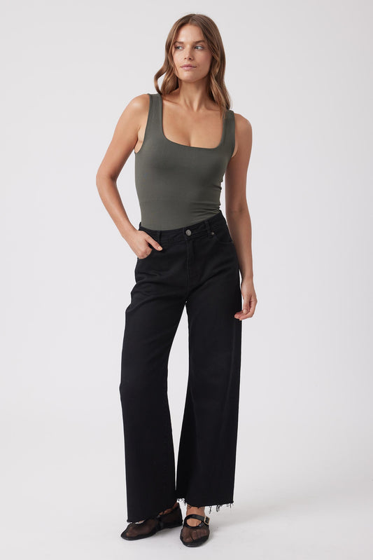 Seamless Scoop Tank