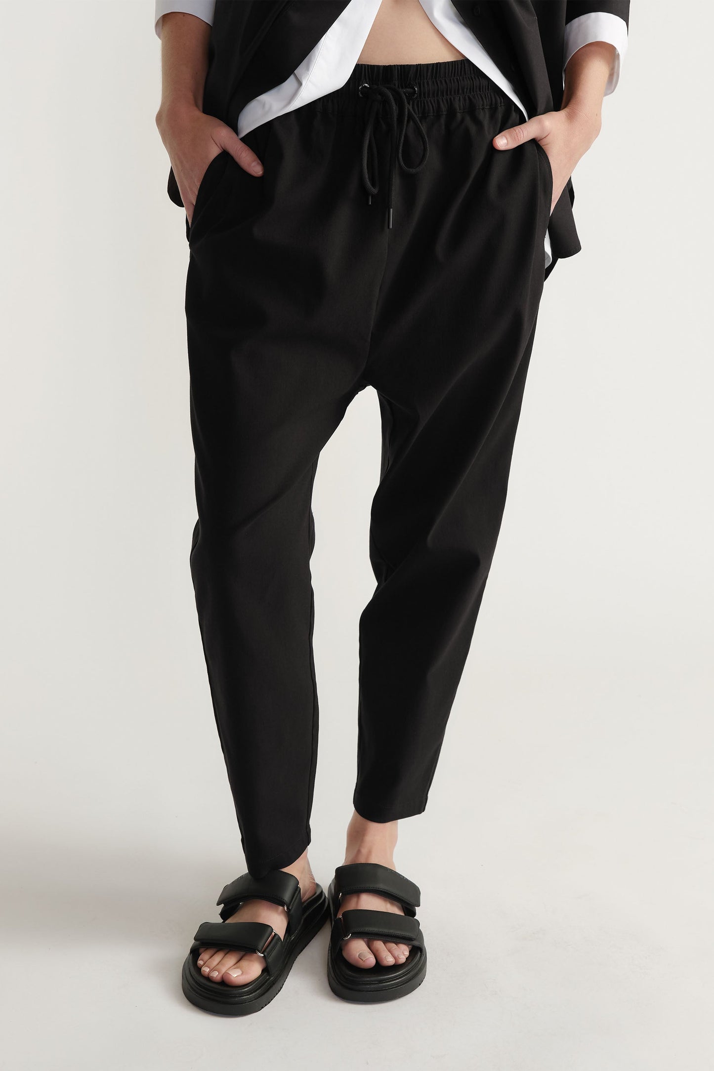 D-Luxe Drop Crotch Pant