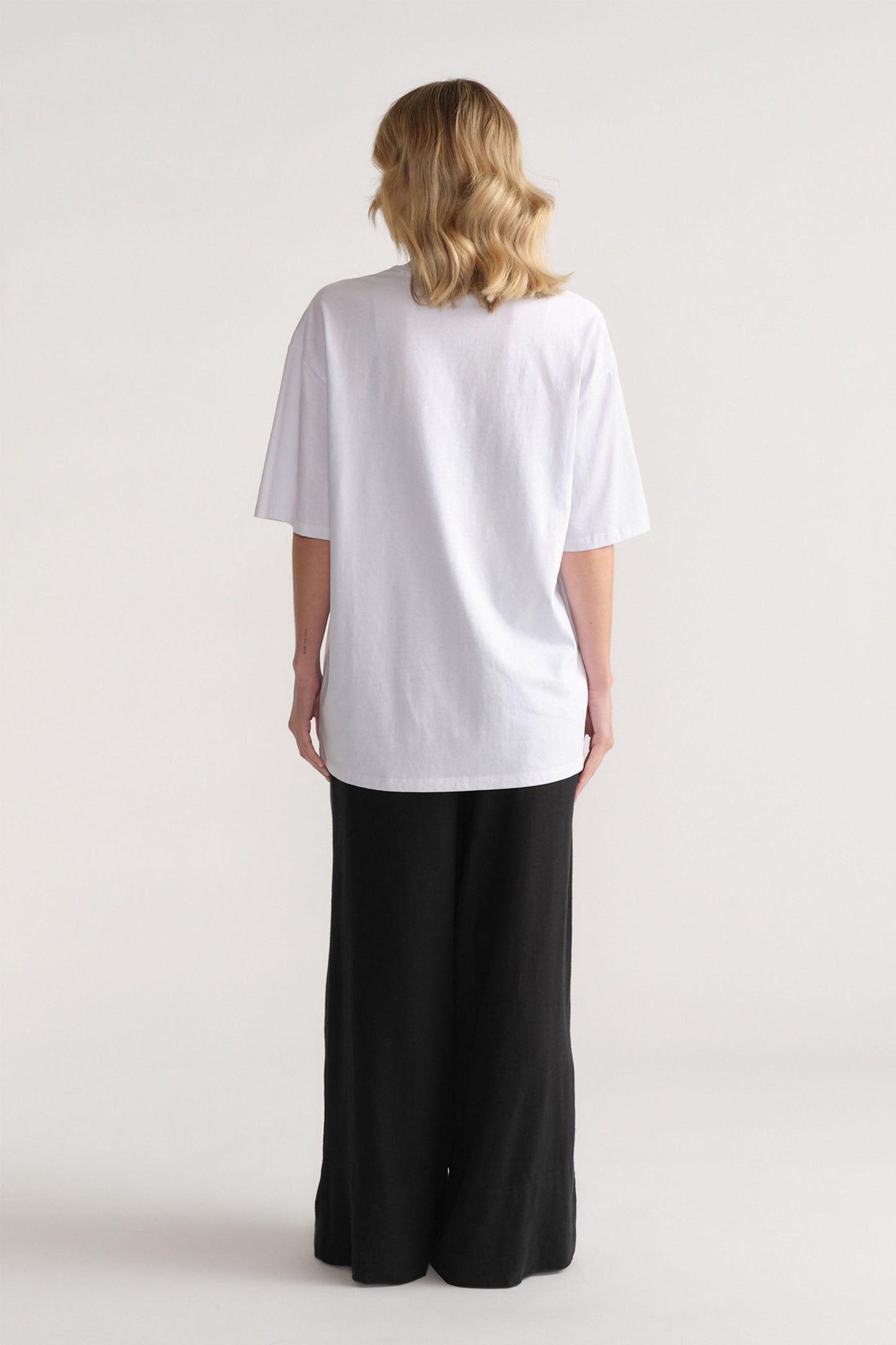 D-Luxe Distressed Logo Tee