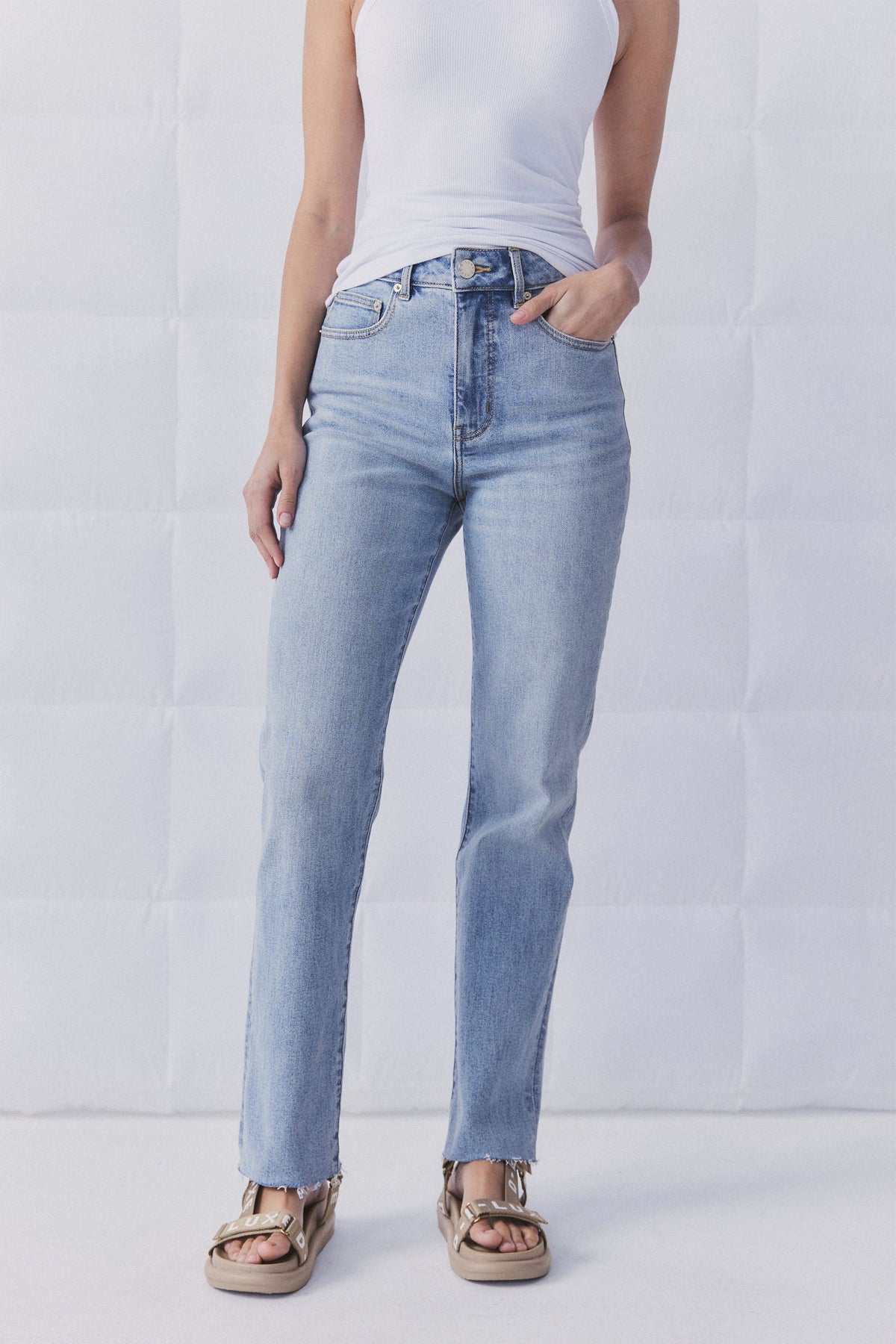 D-Luxe Straight Leg Jean