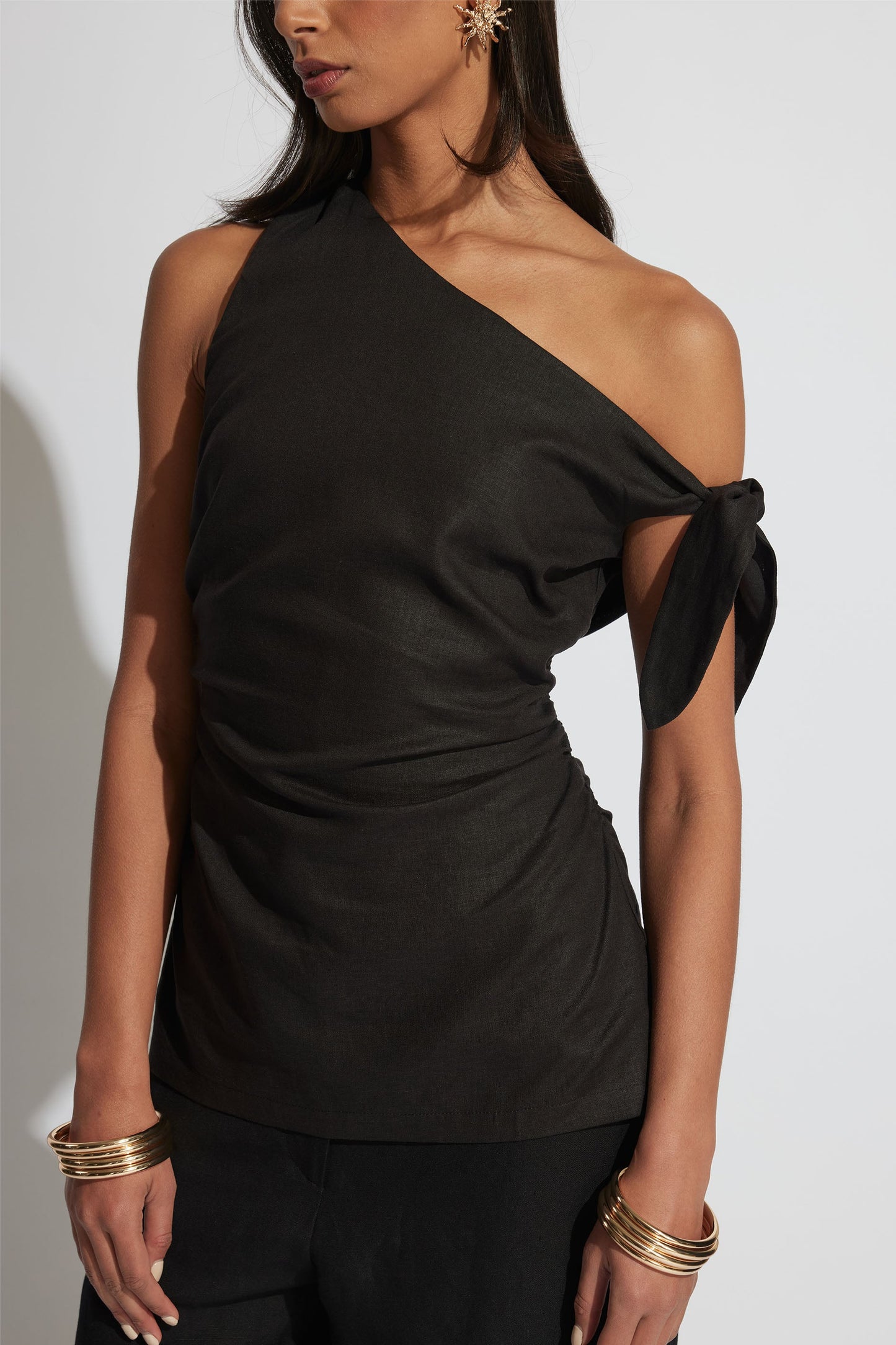 Serafina Tip Shoulder Top
