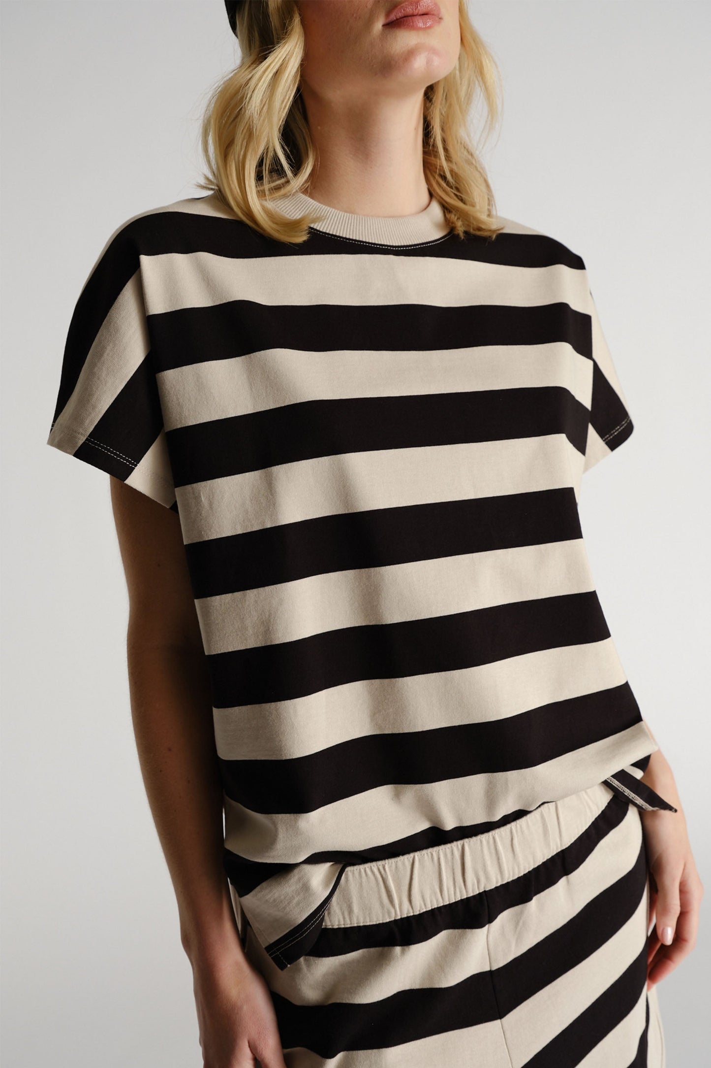 D-Luxe Bold Stripe Short