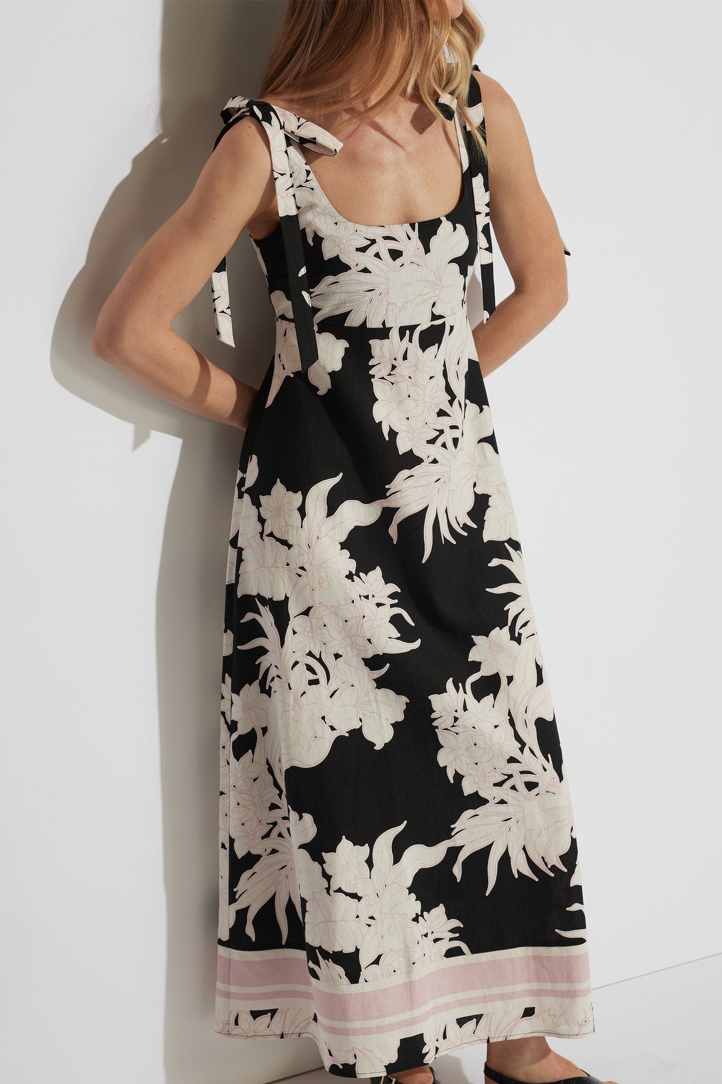Ava Scoop Maxi Dress