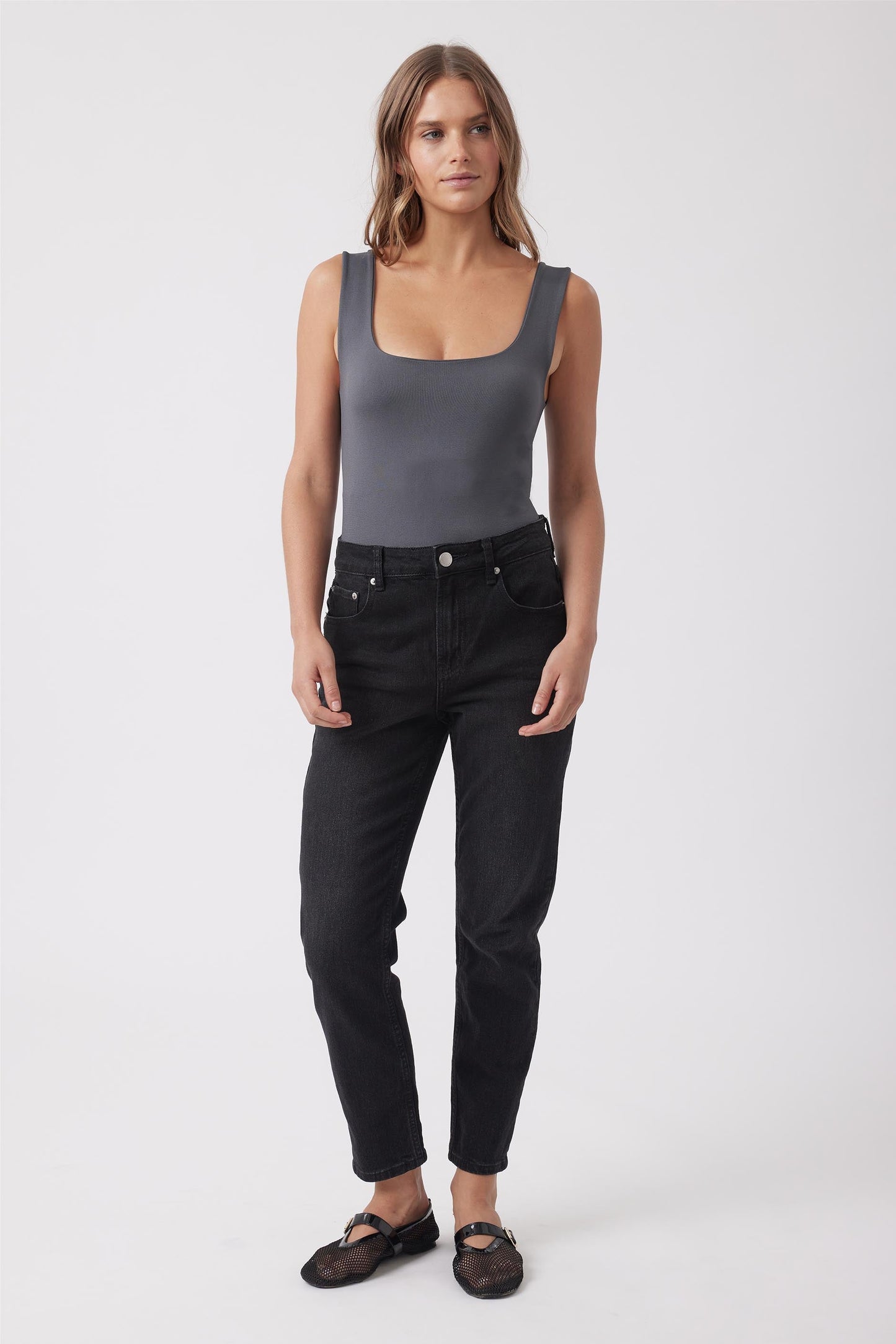 Seamless Scoop Tank