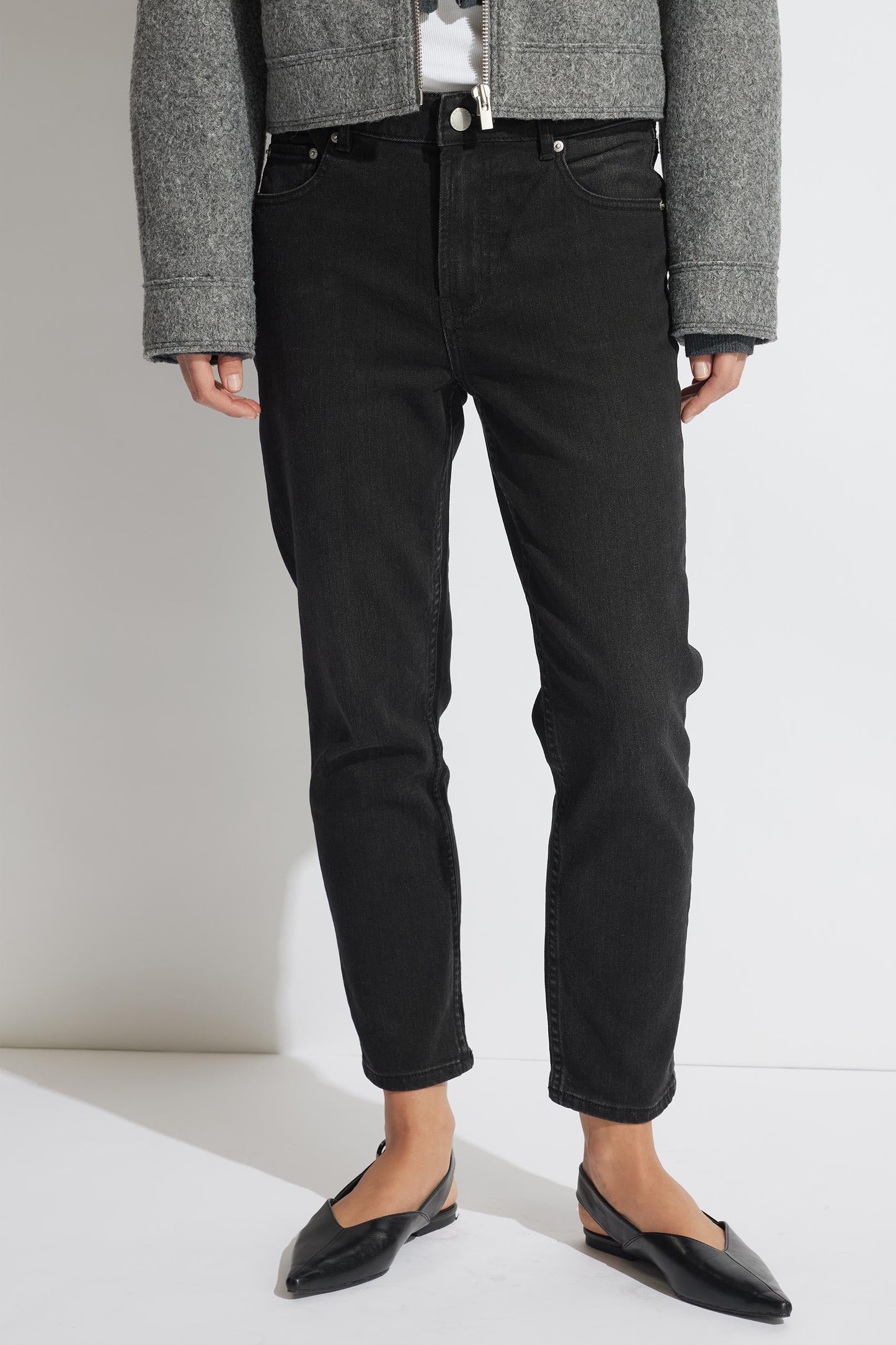 Alexa Girlfriend Jean