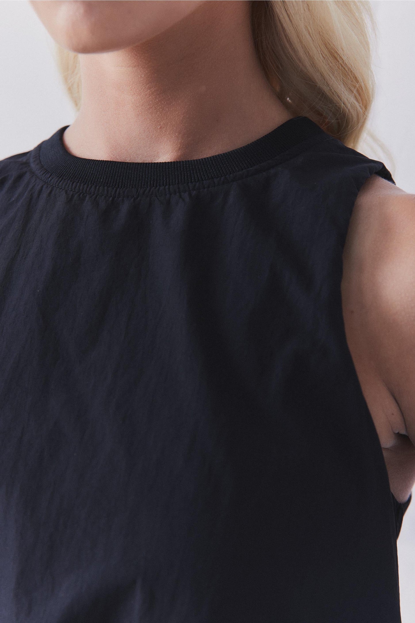 D-Luxe Cropped Bubble Hem Tank