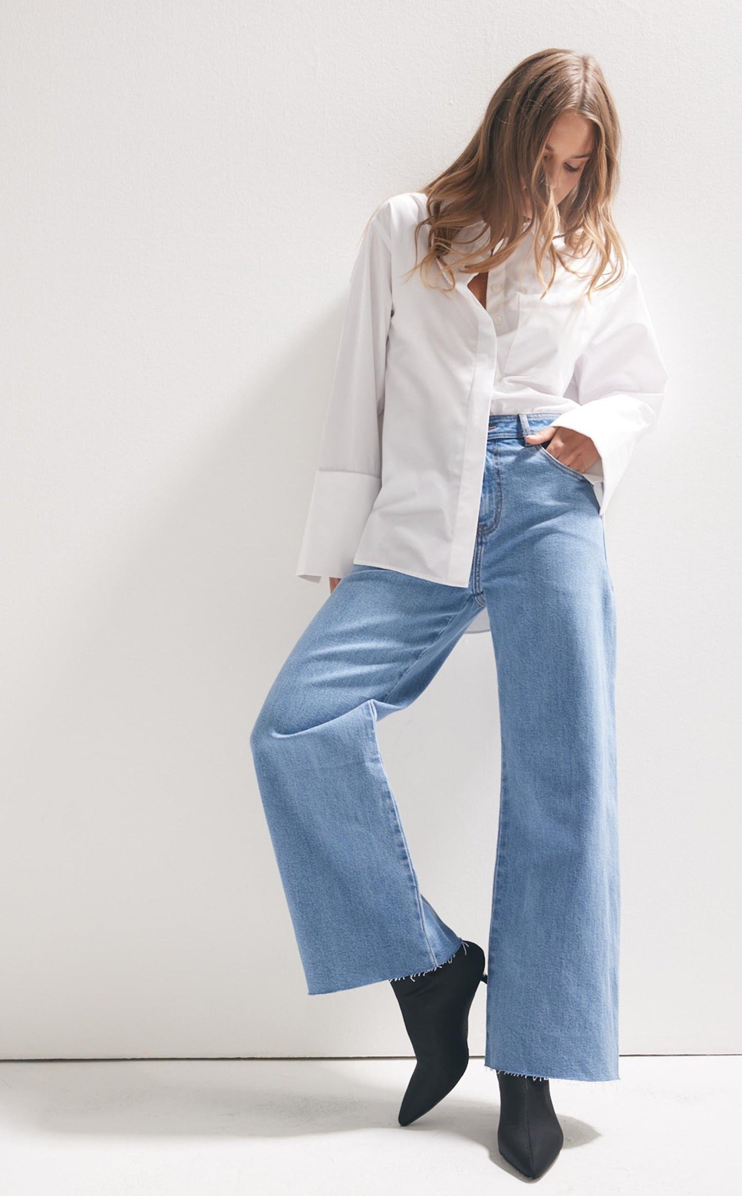 Tahni Wide Leg Jean