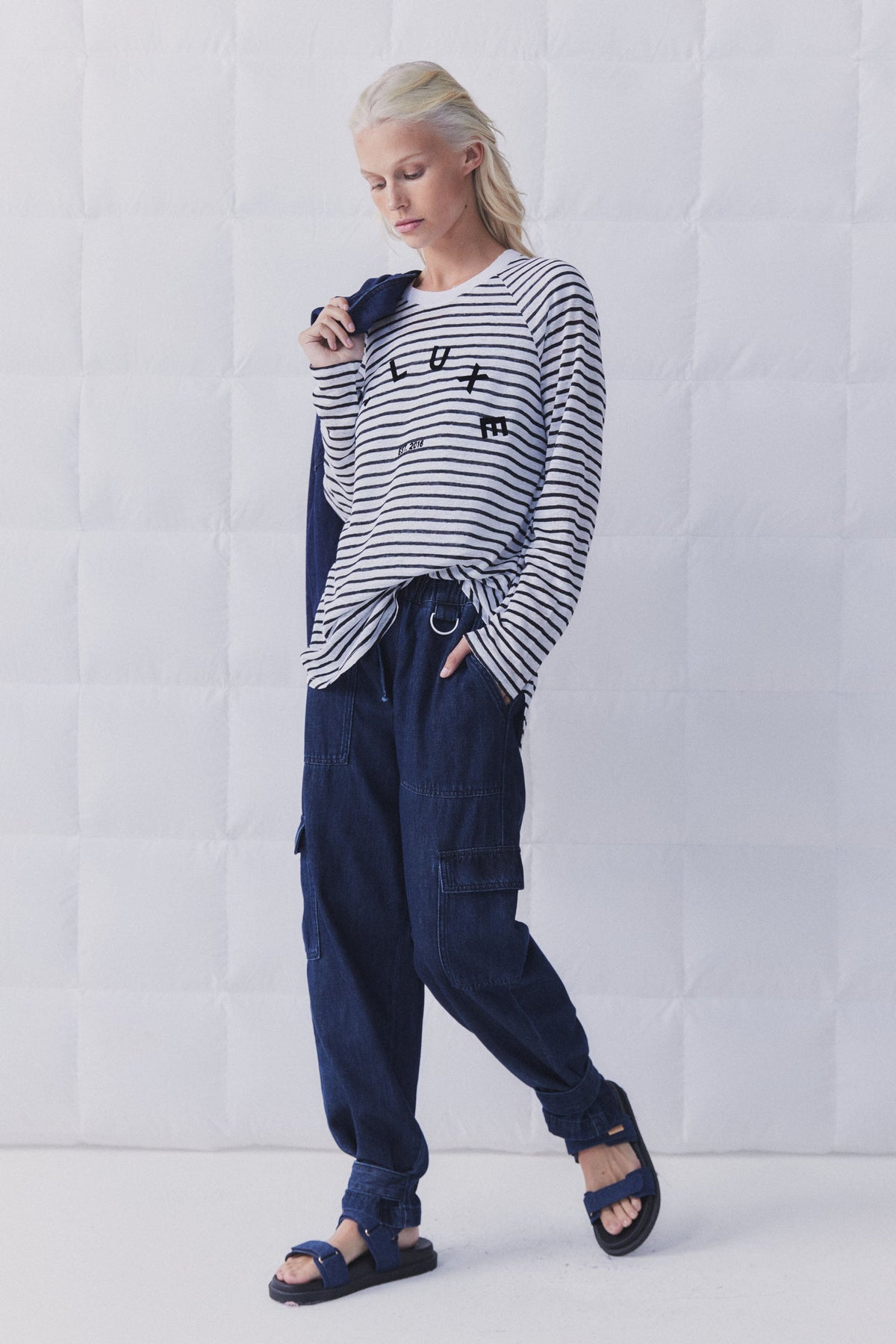 D-Luxe Curved Hem Linen Top