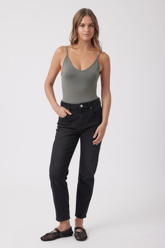Seamless V Tank