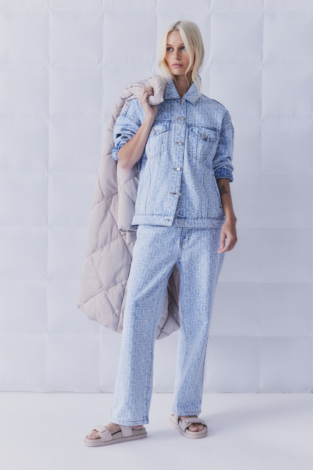 D-Luxe Monogram Jean