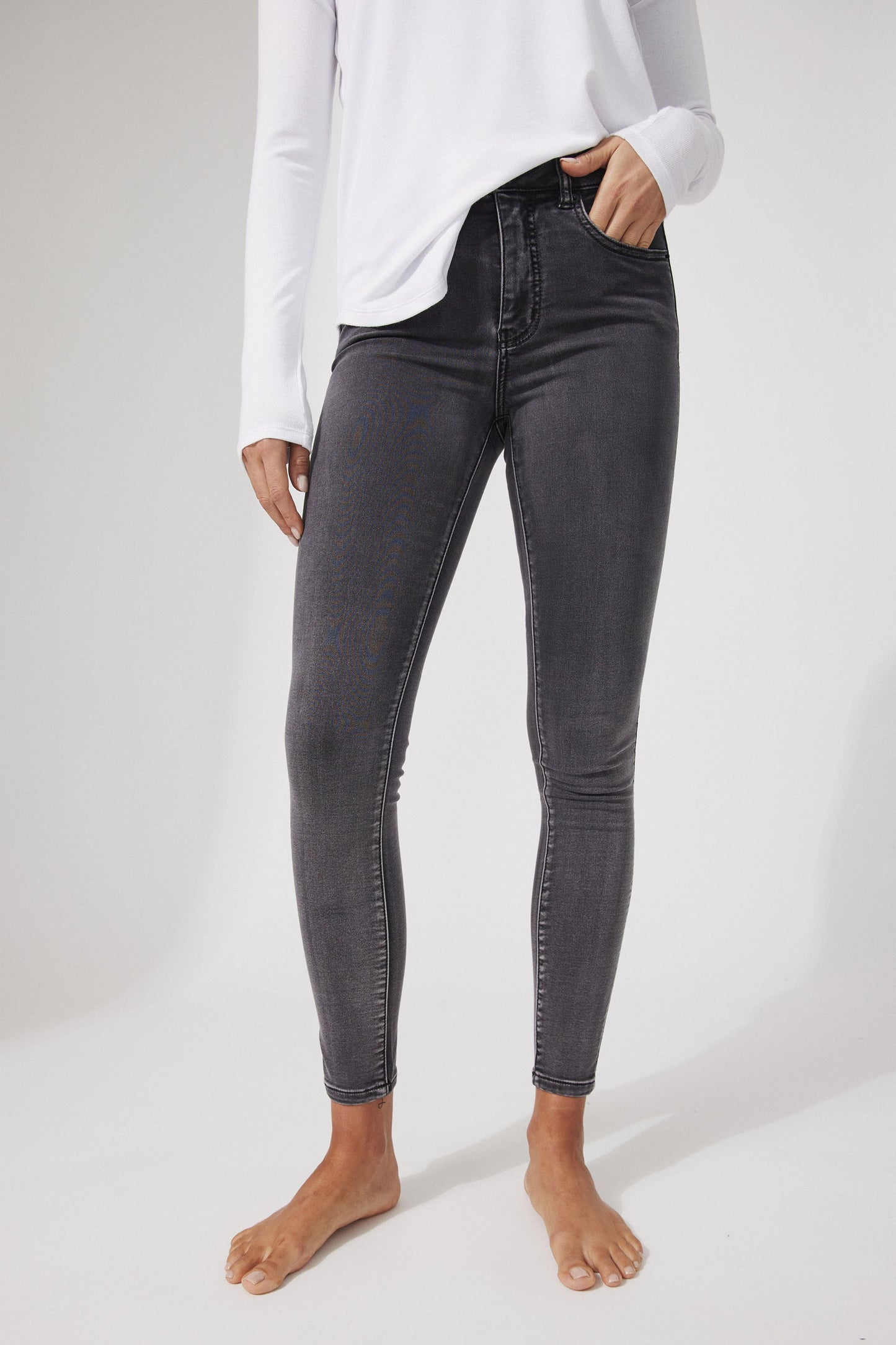 Riley 5 Pocket Skinny Jean